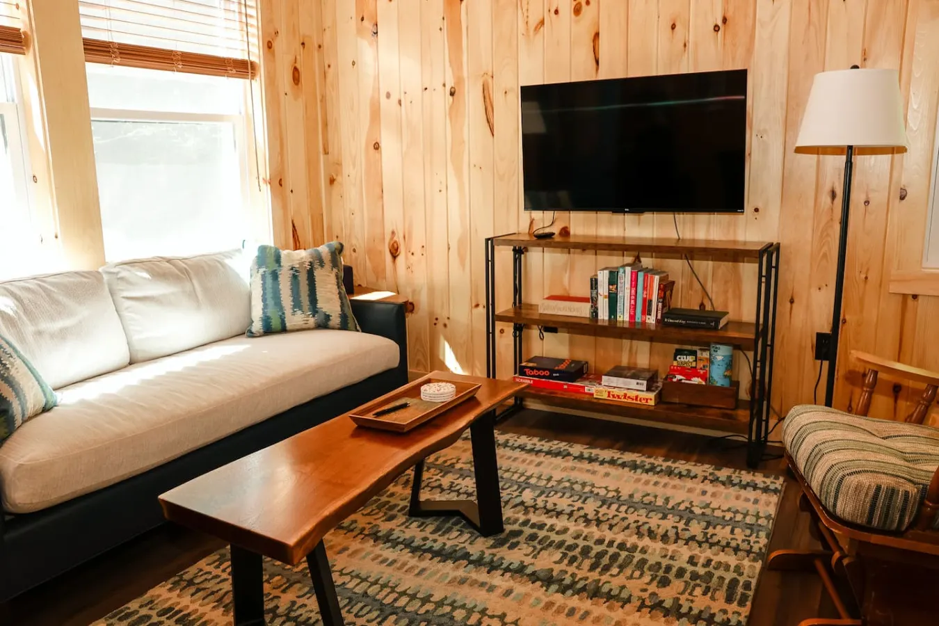 Cozy Cabin • Near N. Conway & Pleasant Mt — photo 3