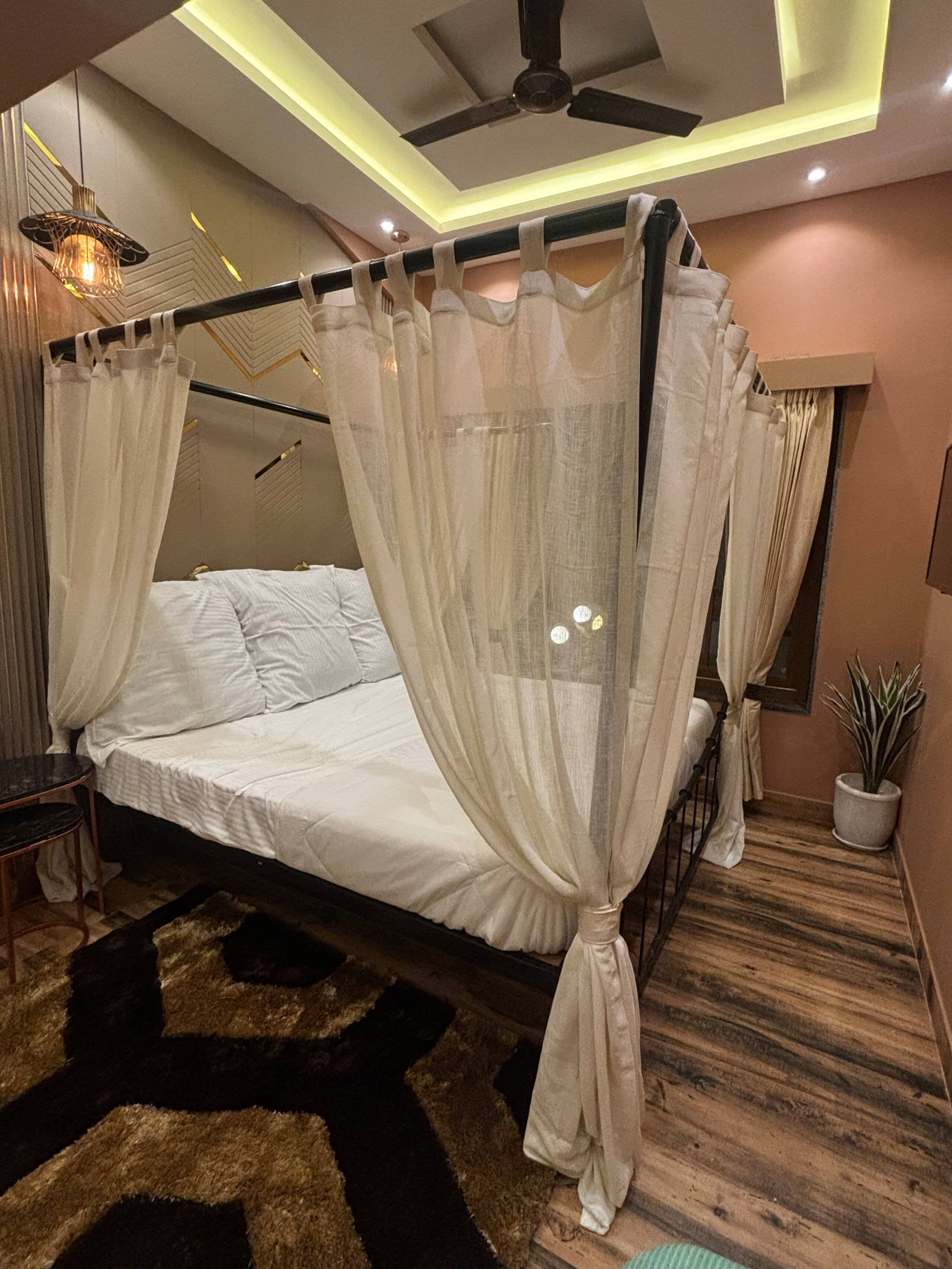 HangOut Villa with Pool Rooftop Jaccuzi Pool Table 22