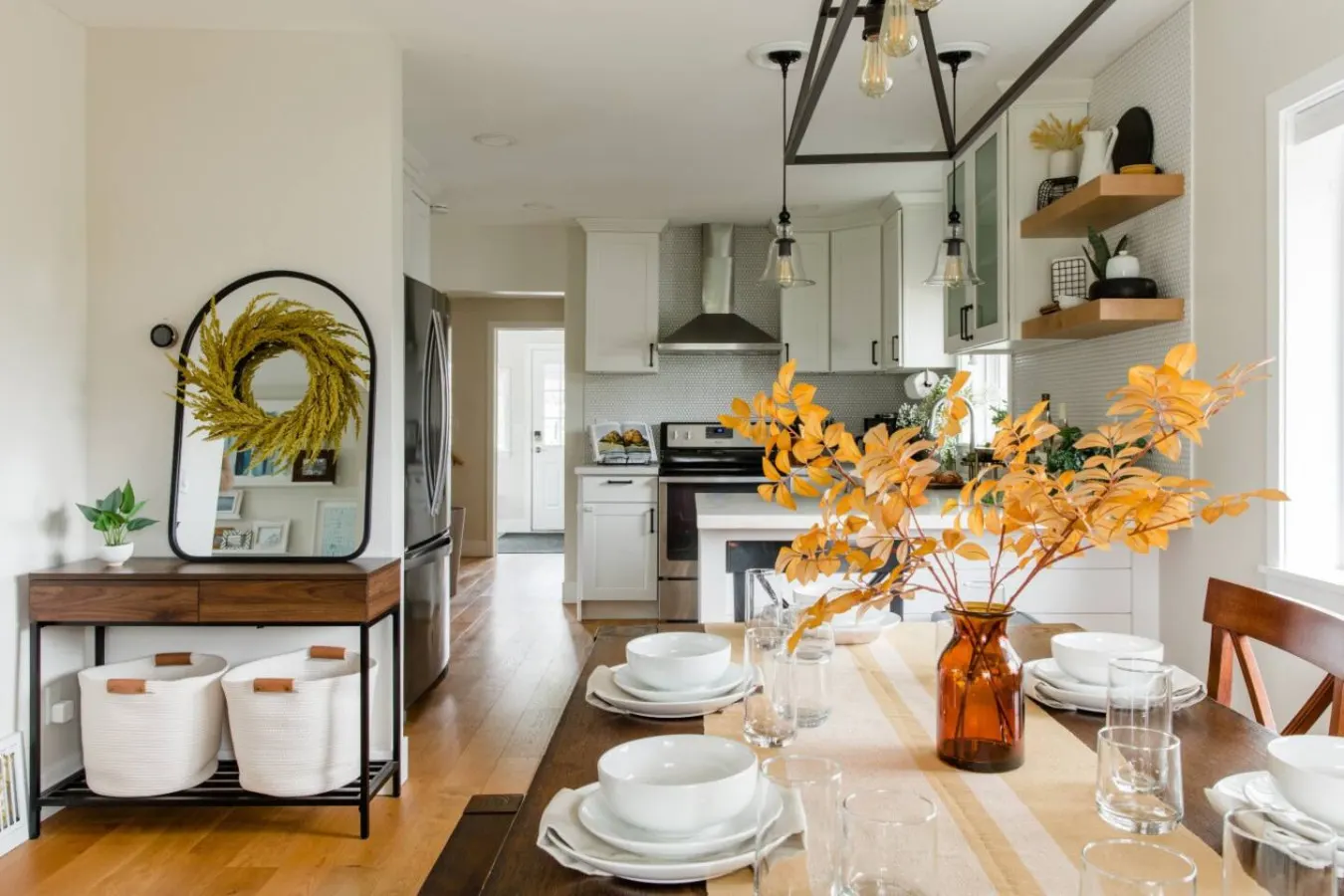 Spacious Urban Oasis 15