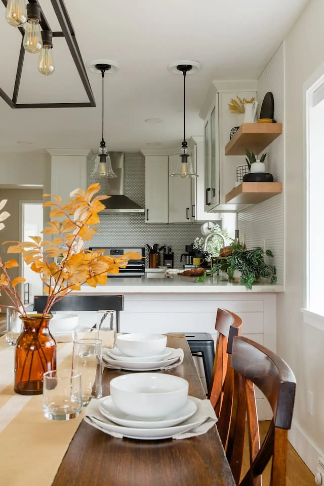 Spacious Urban Oasis 18
