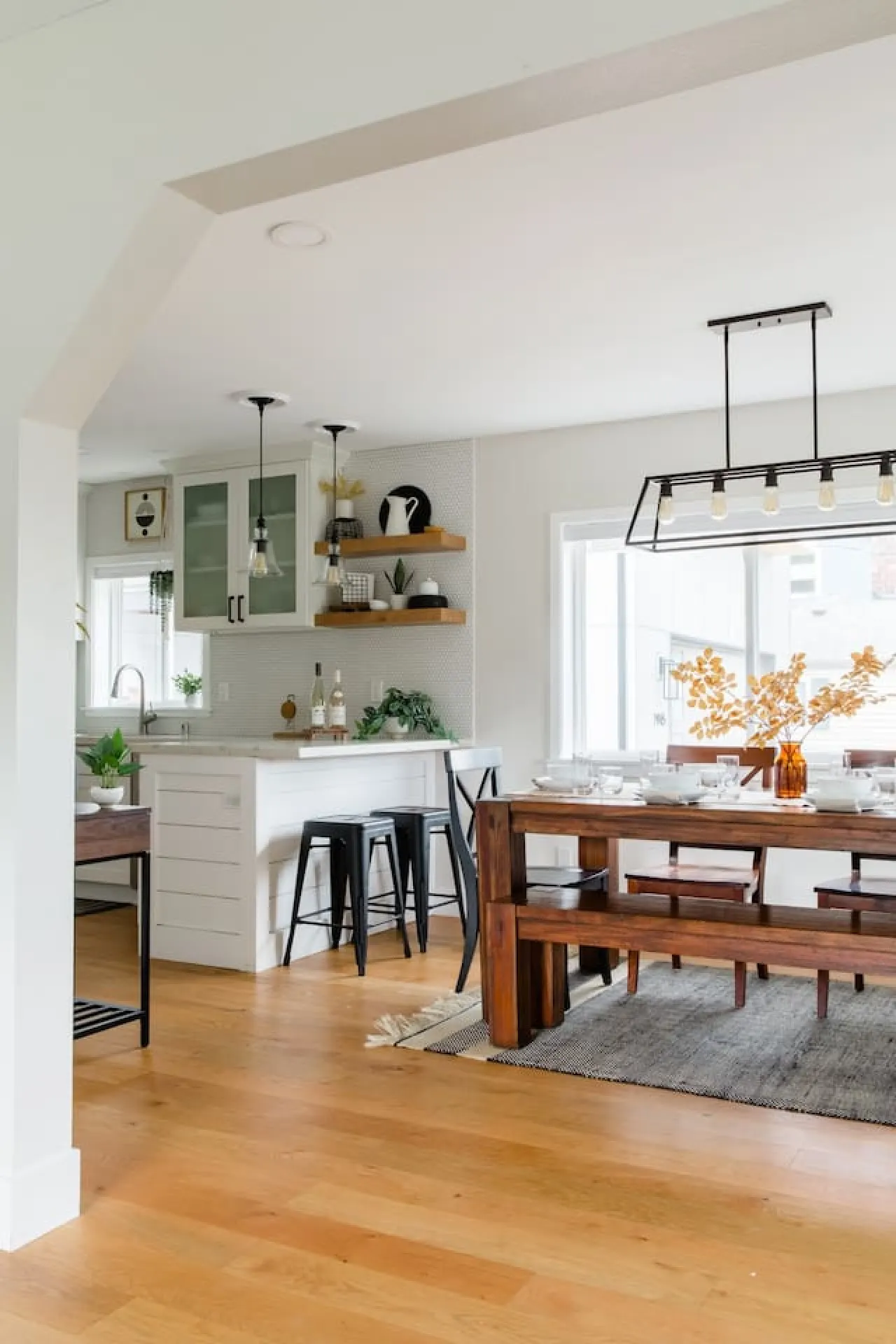 Spacious Urban Oasis 6
