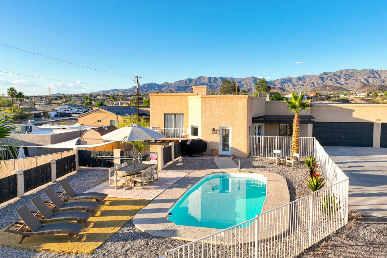 Havasu Cotati - Pool, Spa, FirePit, Games, Garage