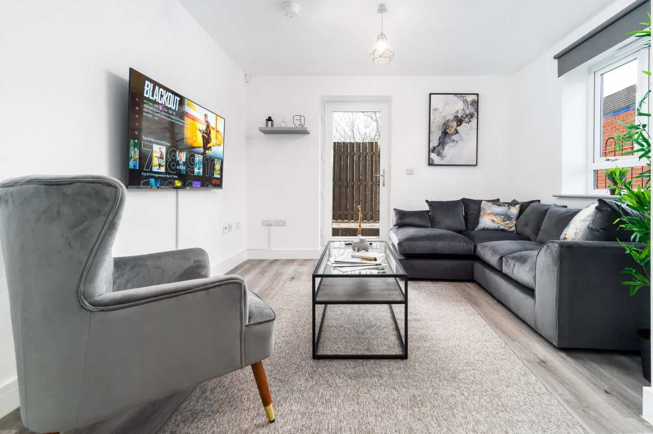 The Marsons Collection - Two Bed Apartment - Balcony - Parking - Smethwick