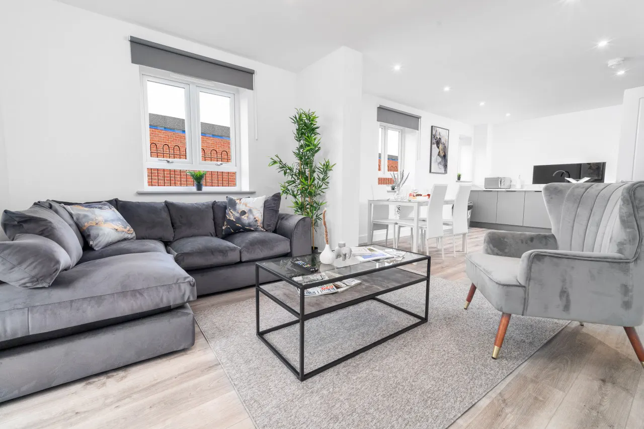 The Marsons Collection - Two Bed Apartment - Balcony - Parking - Smethwick 7