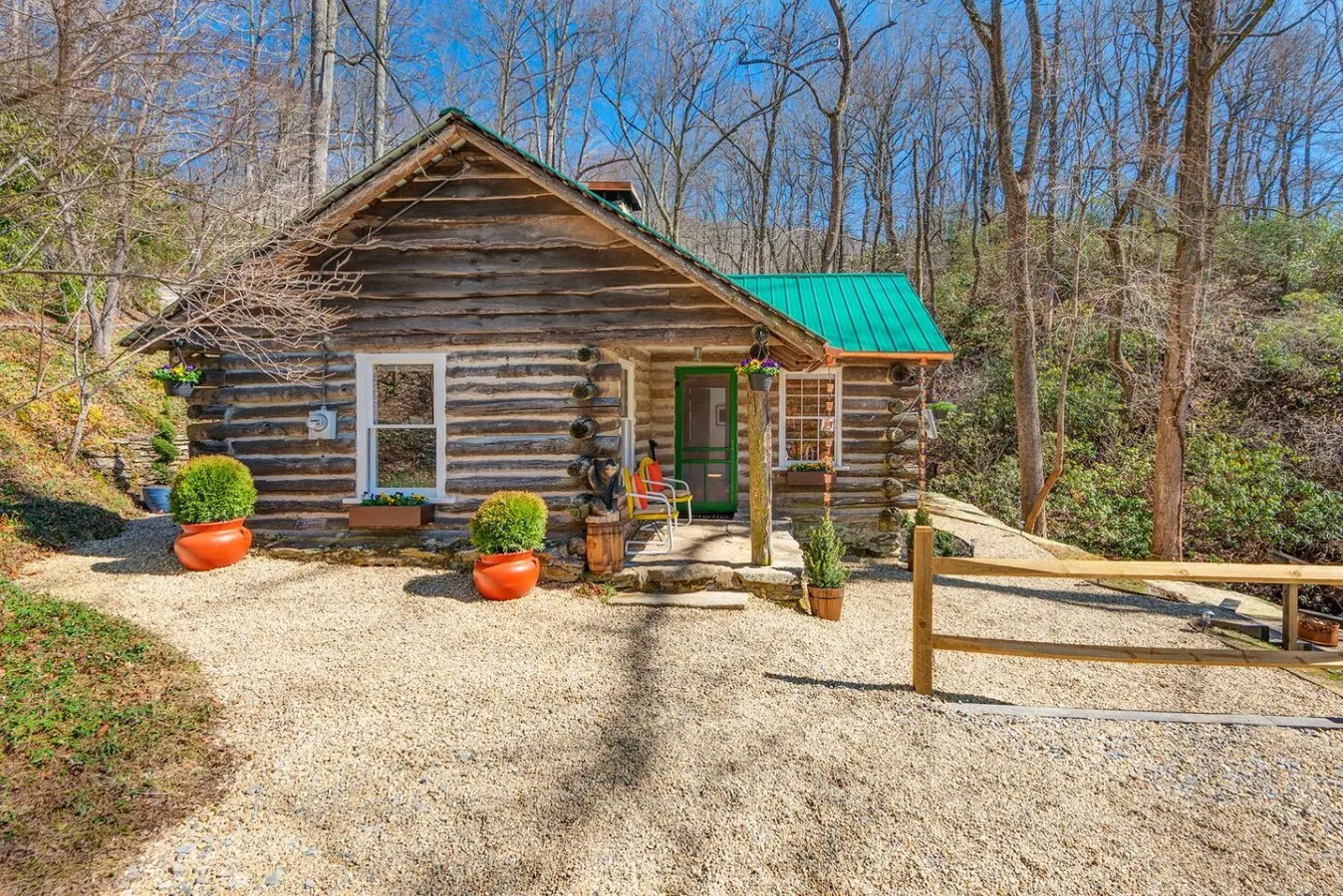 Historic Glenna Cabin in the Florence Preserve 20