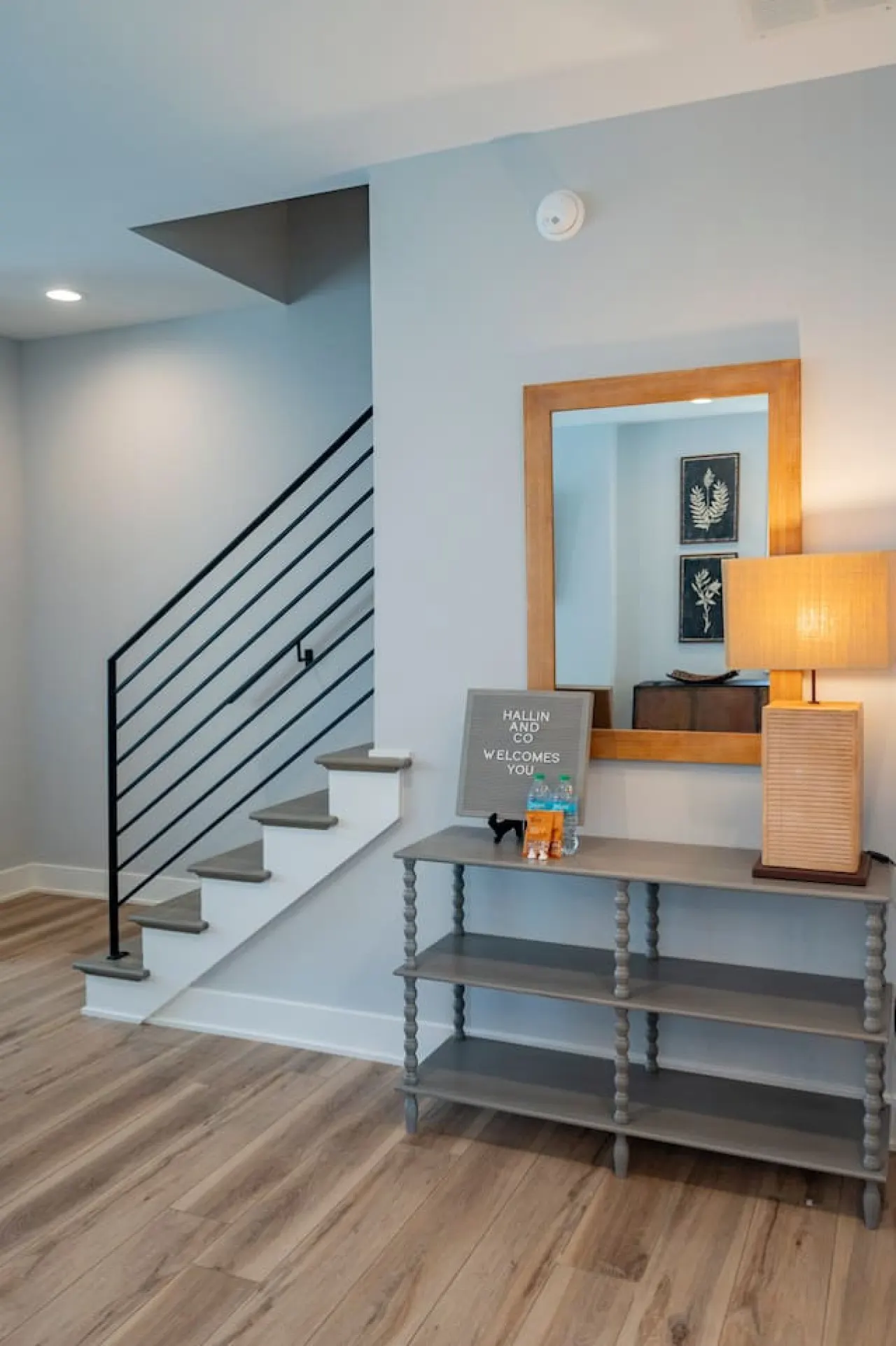 Elegant 3 BDR Escape KING Bed + TV in Every Room 18