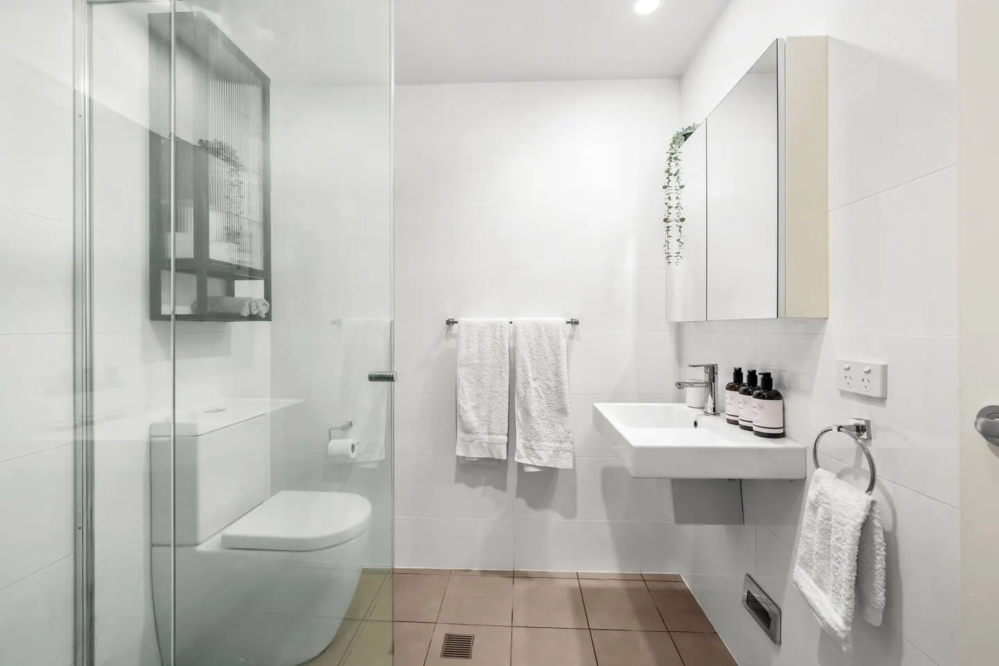 Altura City & Harbour Views - Beachside 12