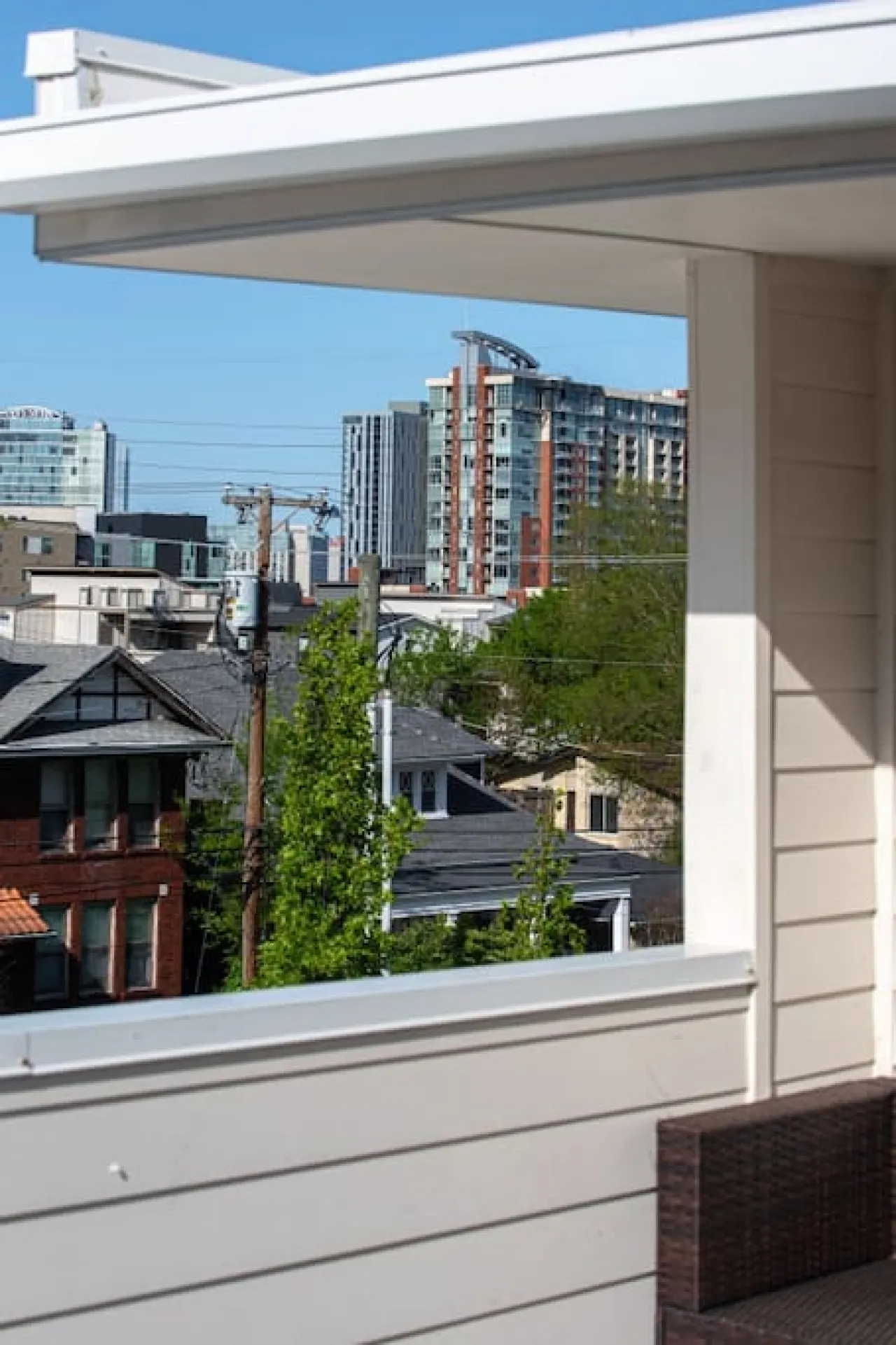 Downtown/20 foot ceiling/Gulch! 19