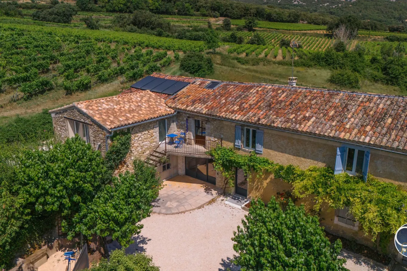 Grande maison ardéchoise pour moments précieux 11