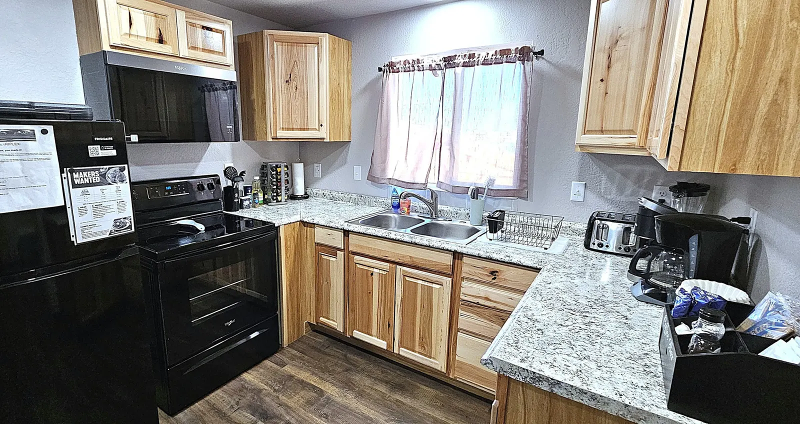 3Bd, King, Brkfst, Boat Parking, Washer/Dryer, Sleeps 11, BBQ, Unit 123 — photo 2