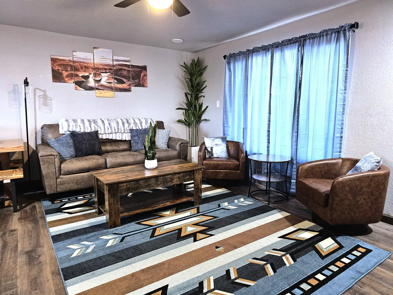 3Bd, King, Brkfst, Boat Parking, Washer/Dryer, Sleeps 11, BBQ, Unit 123 8