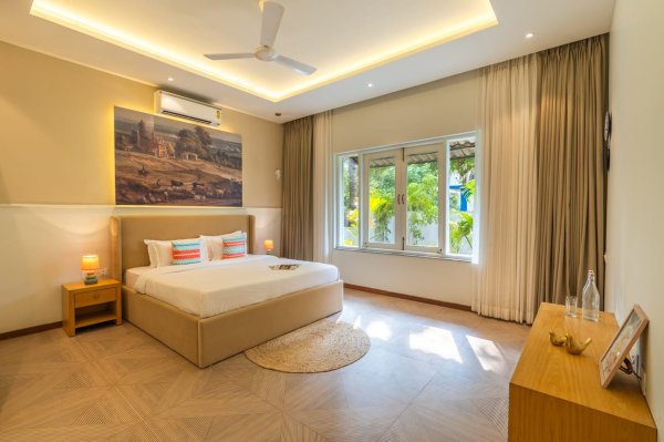 UVS - Iris with pool, 500m to Colva beach 20