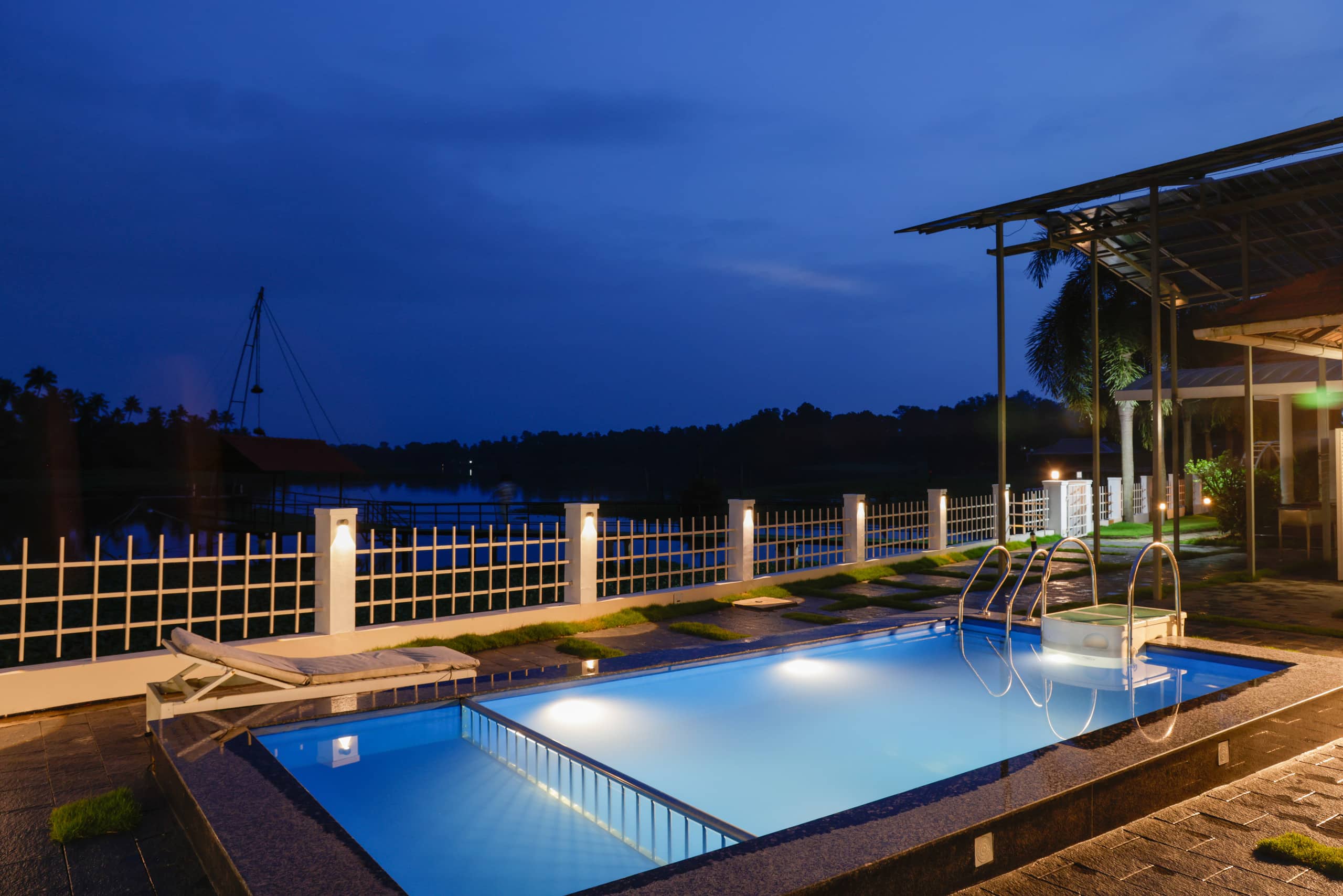 Lake View (Entire) Home in Kochi (River Whisper) 1