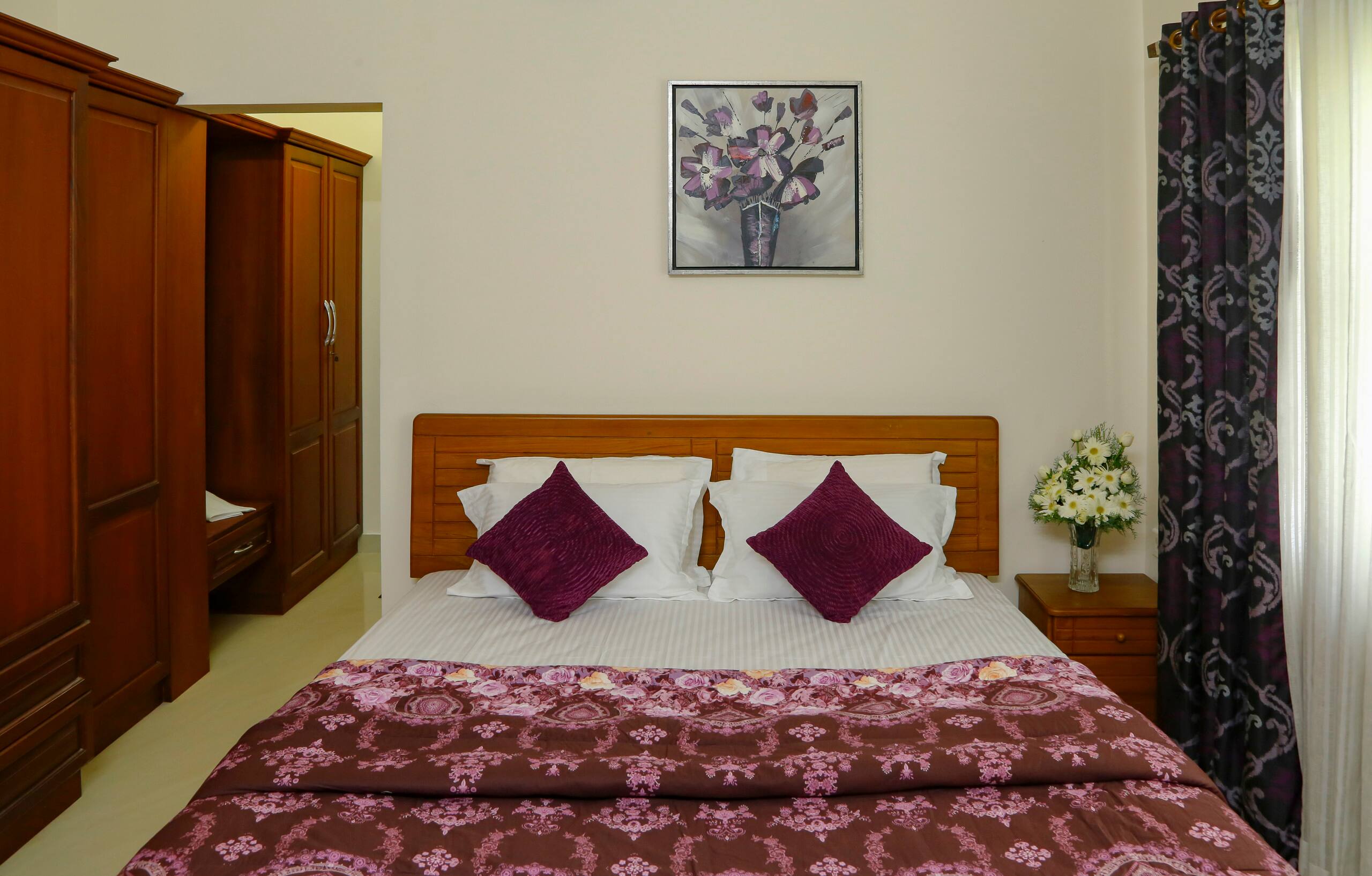 Lake View (Entire) Home in Kochi (River Whisper) 10