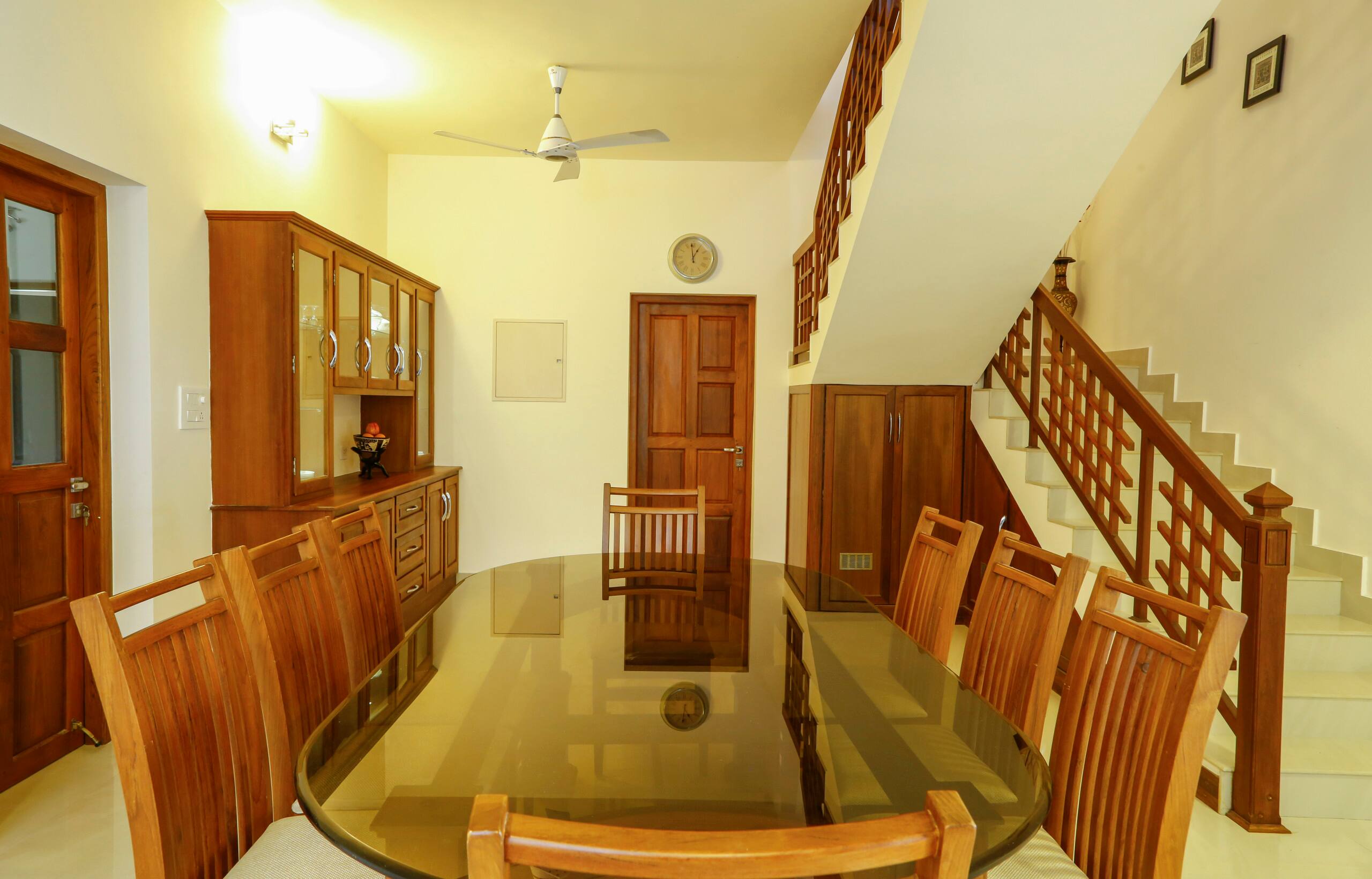 Lake View (Entire) Home in Kochi (River Whisper) 7