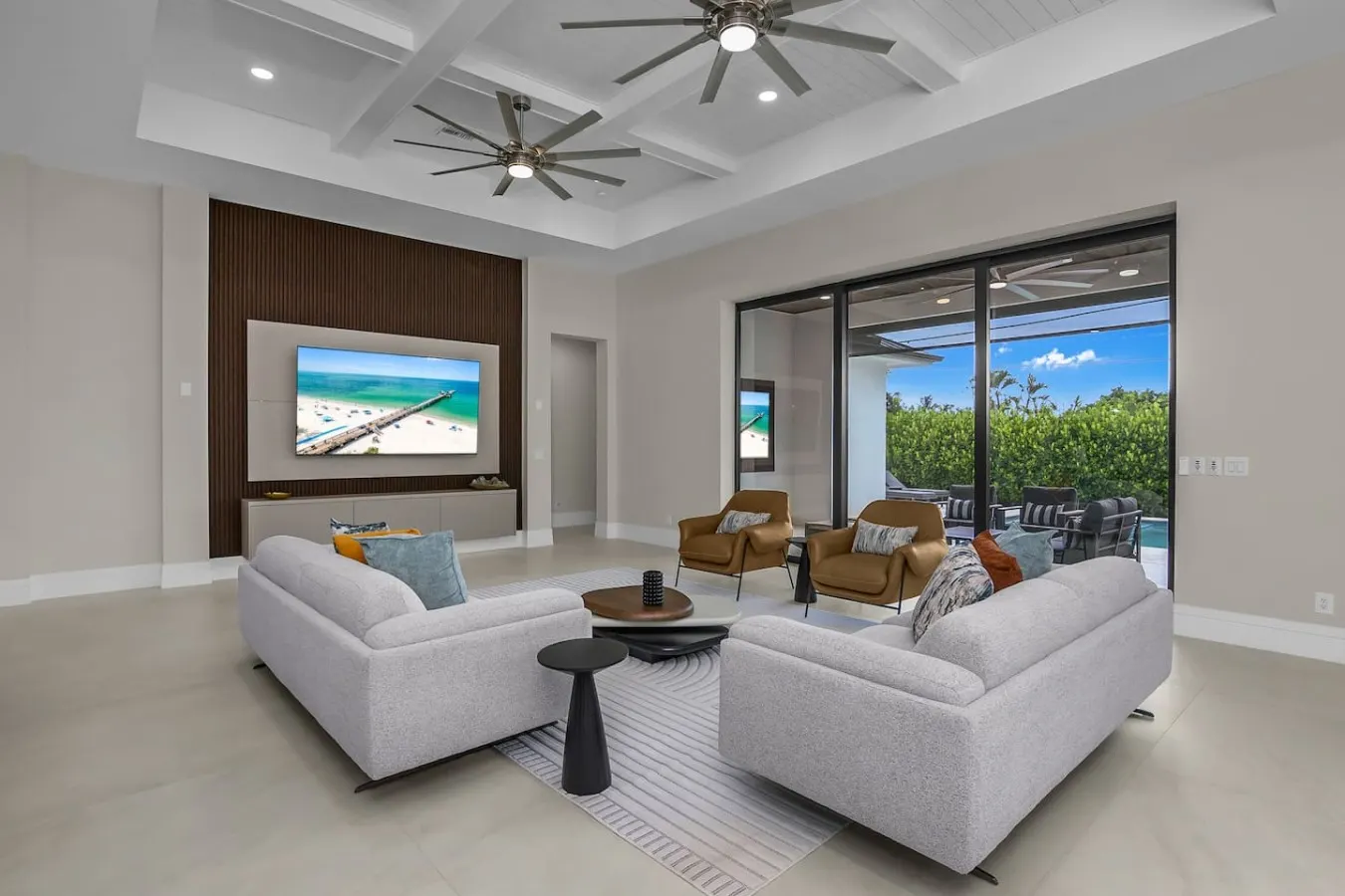 A Morningside Luxury Escape - New Build-Pool & Spa 15