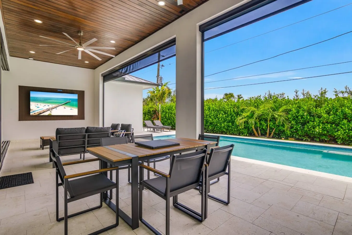 A Morningside Luxury Escape - New Build-Pool & Spa 20