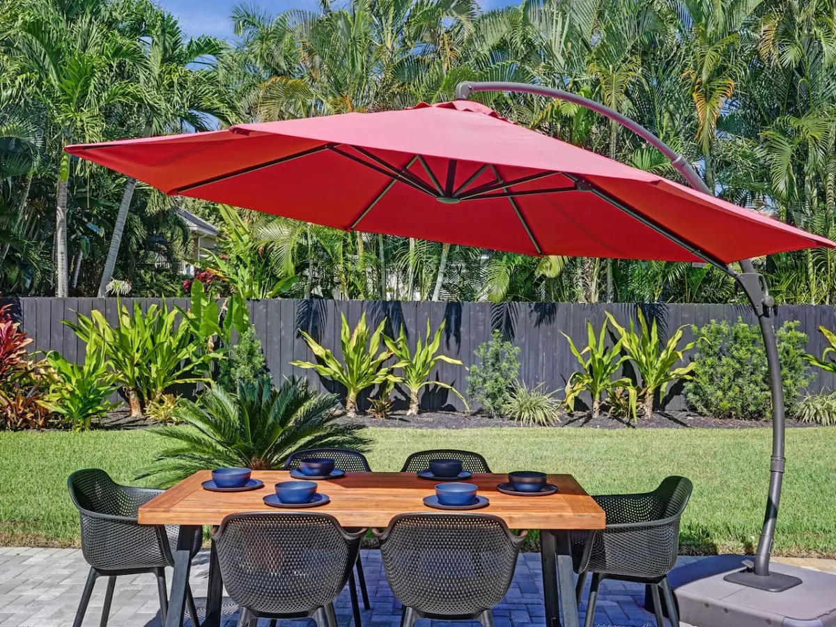 Wiltons Garden Getaway | Walk to Wilton Dr | BBQ