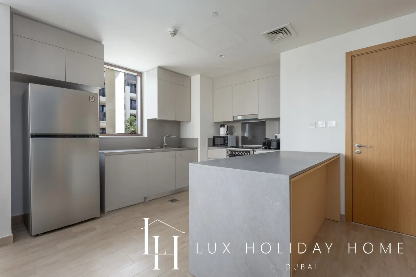 LUX The Sunset Creek Suite 11