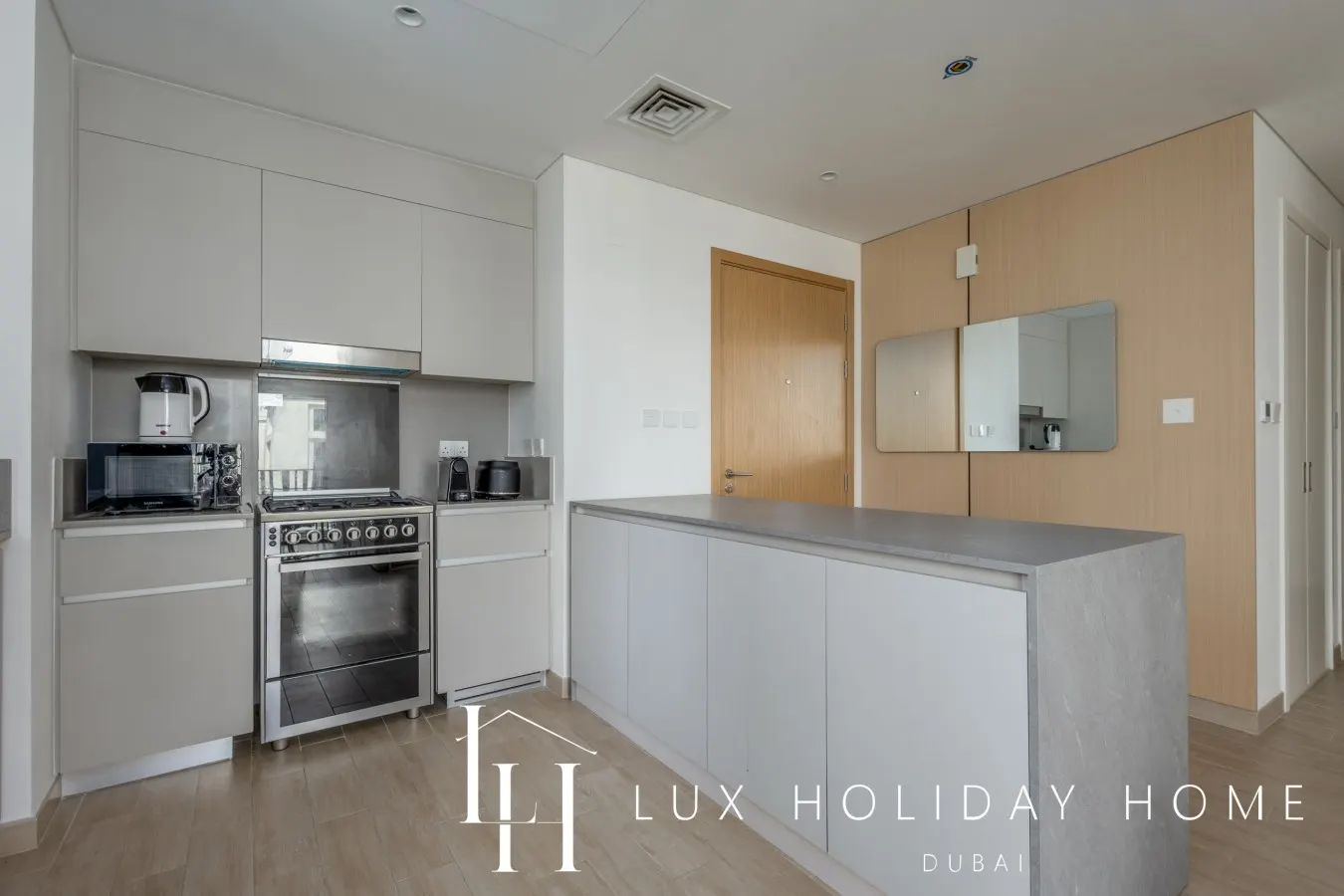 LUX The Sunset Creek Suite 12