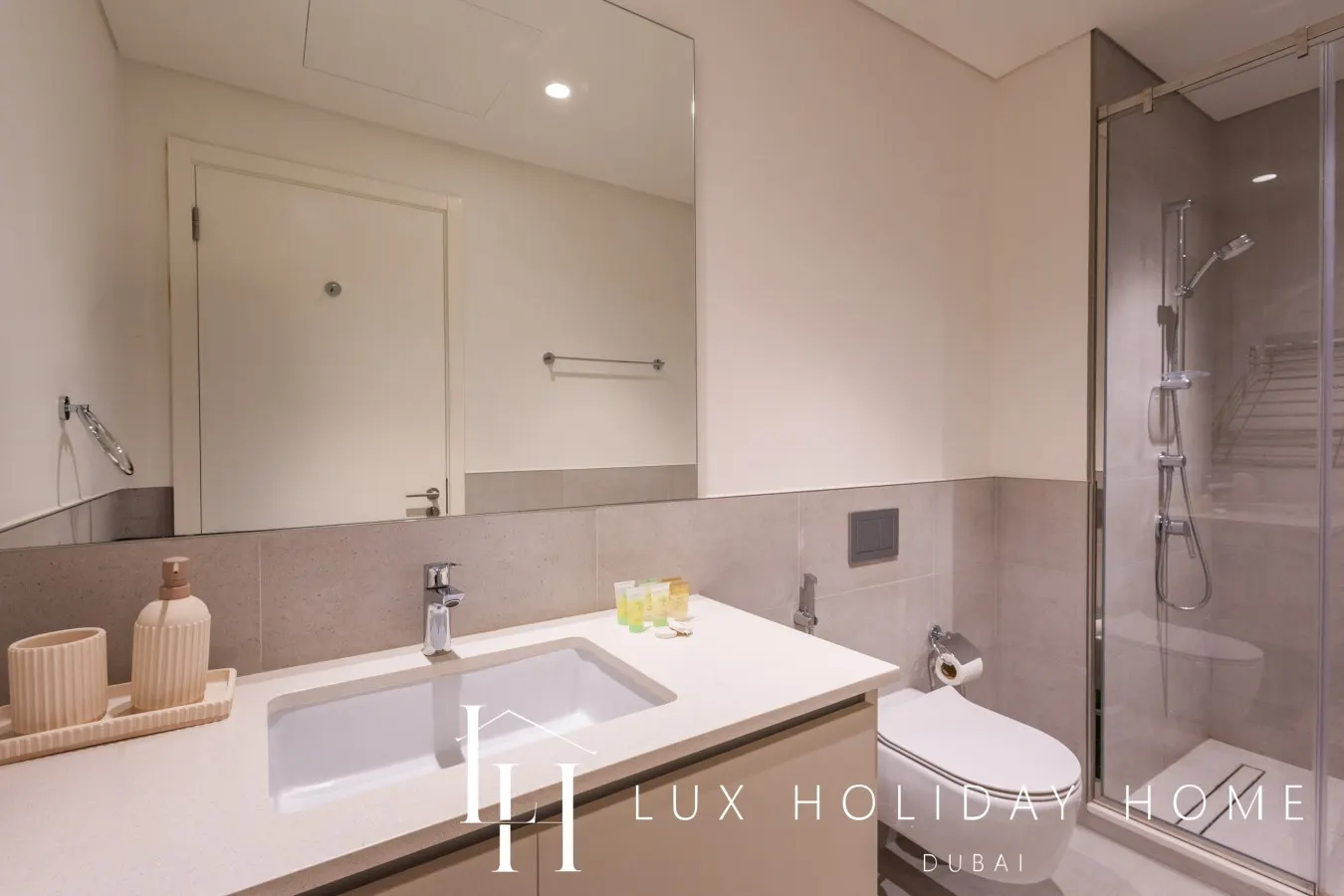 LUX The Sunset Creek Suite 20