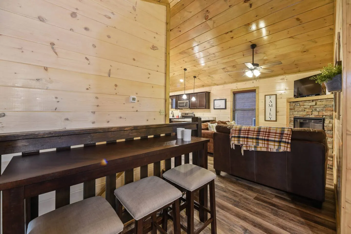 4BD-2BH-Pool Community-Hottub-Parking-Wifi 16