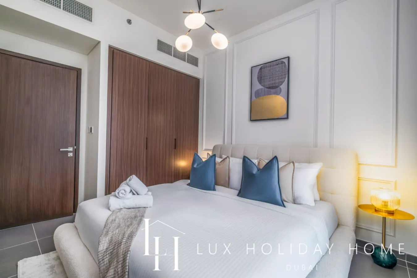 LUX The Dubai Creek Edge Suite 19
