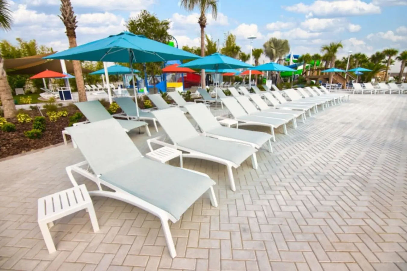 Spacious 10-Bedroom Home – Ideal for Large Families & Groups, with Private Pool! 16