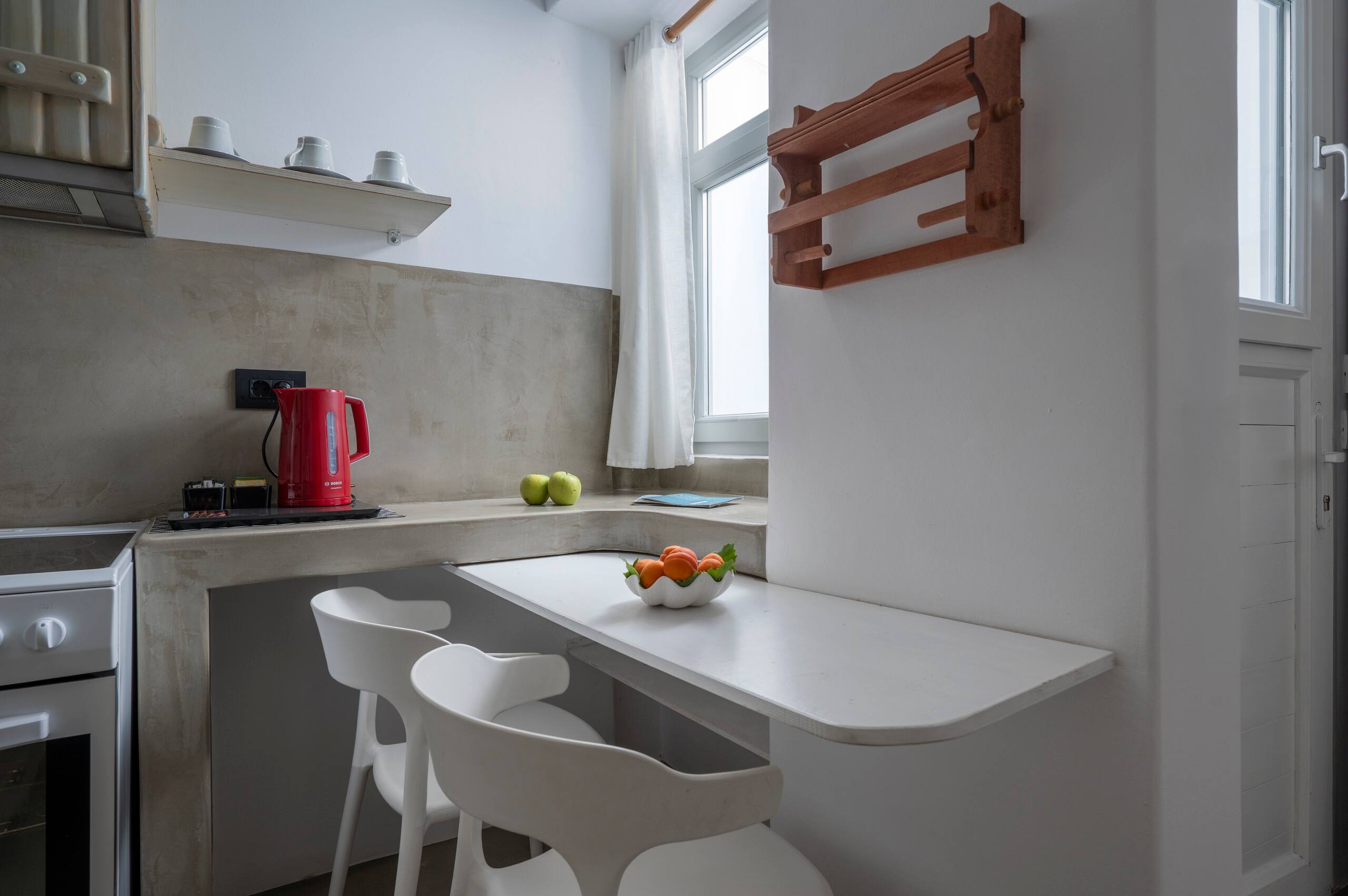 Side Sea View Apartment w Balcony | Flaskos Suites 13
