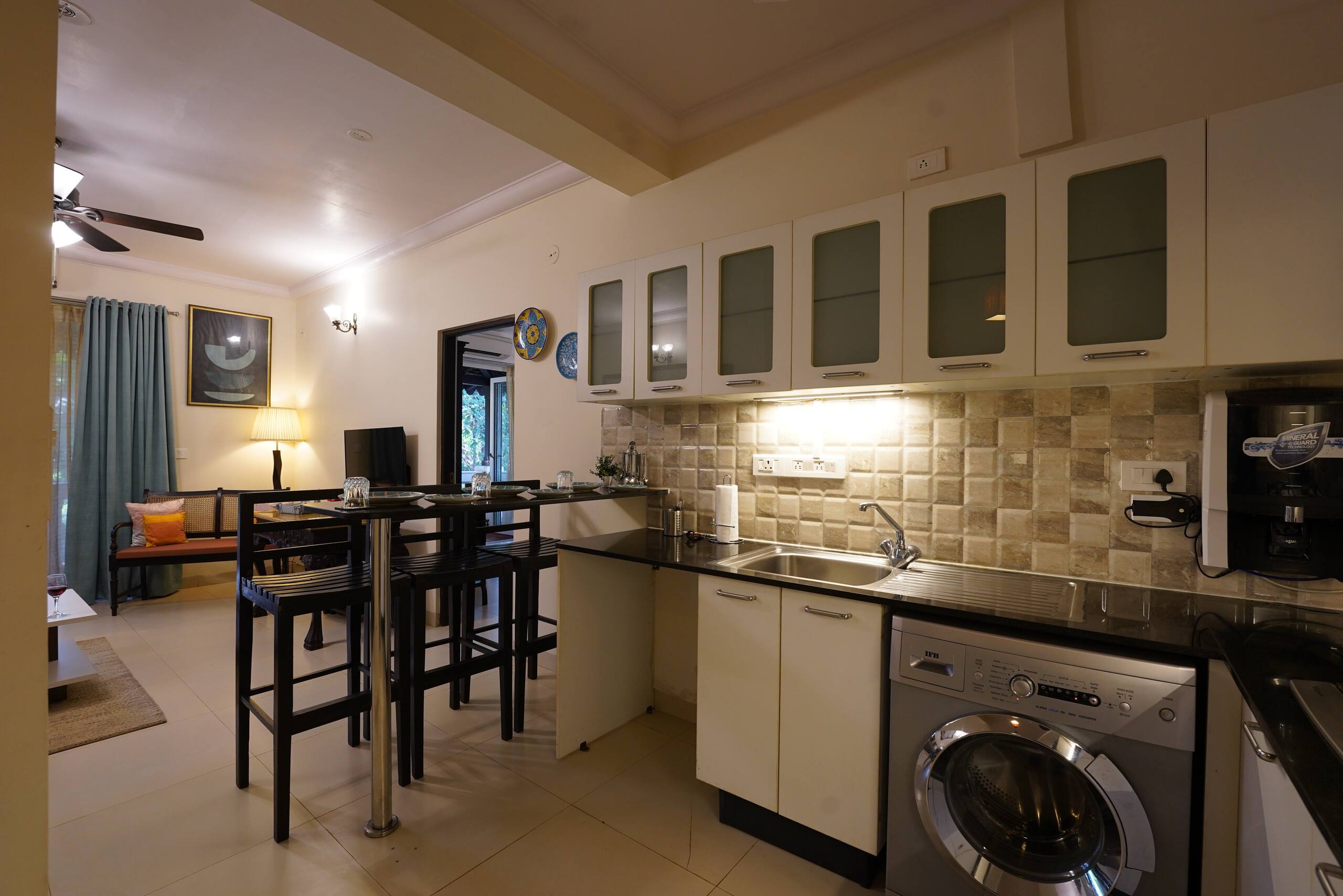 Modern 2BHK | Near Candolim Beach 4