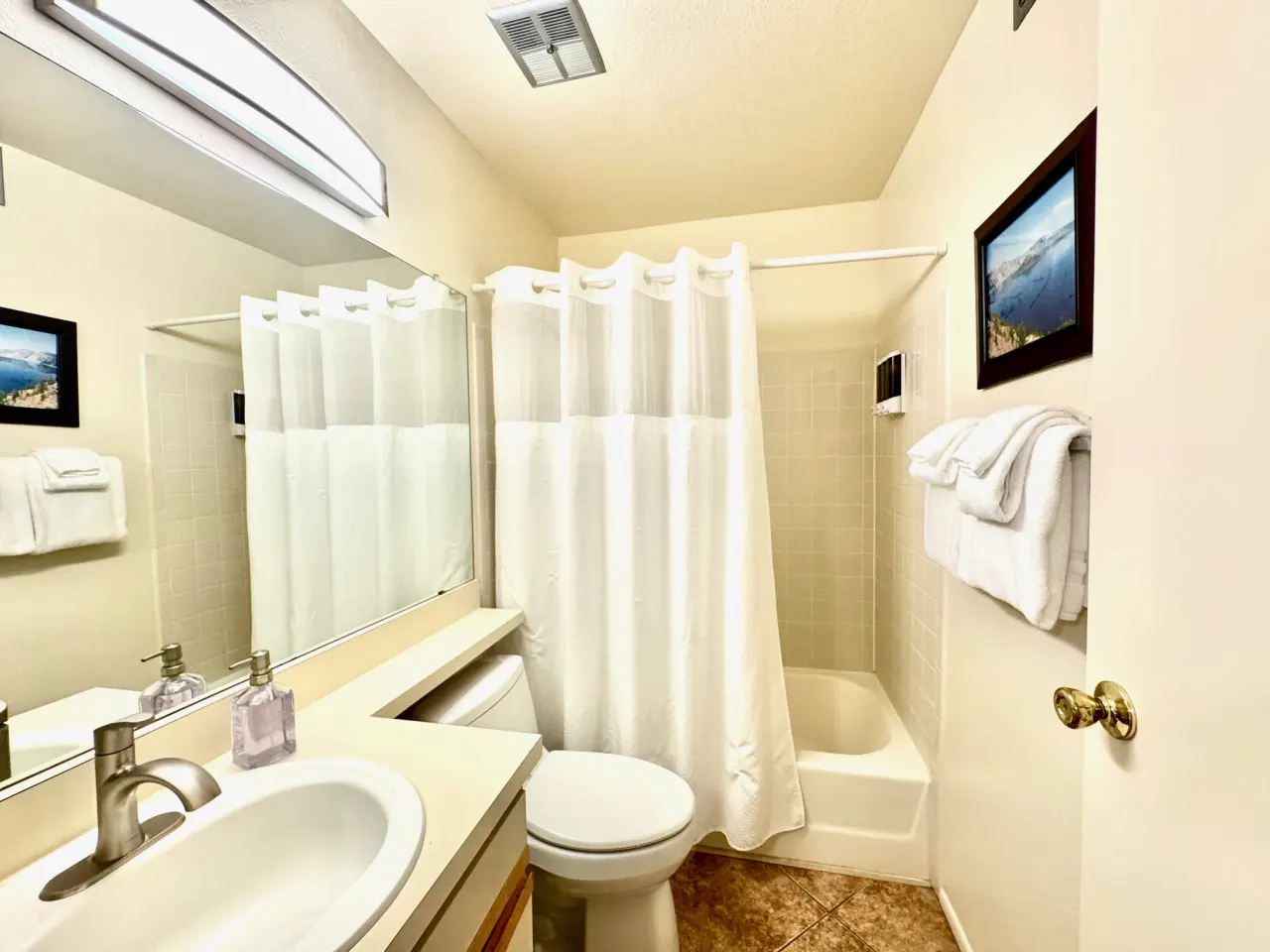 Sabino Canyon Condo w/ Pool and Spa 18