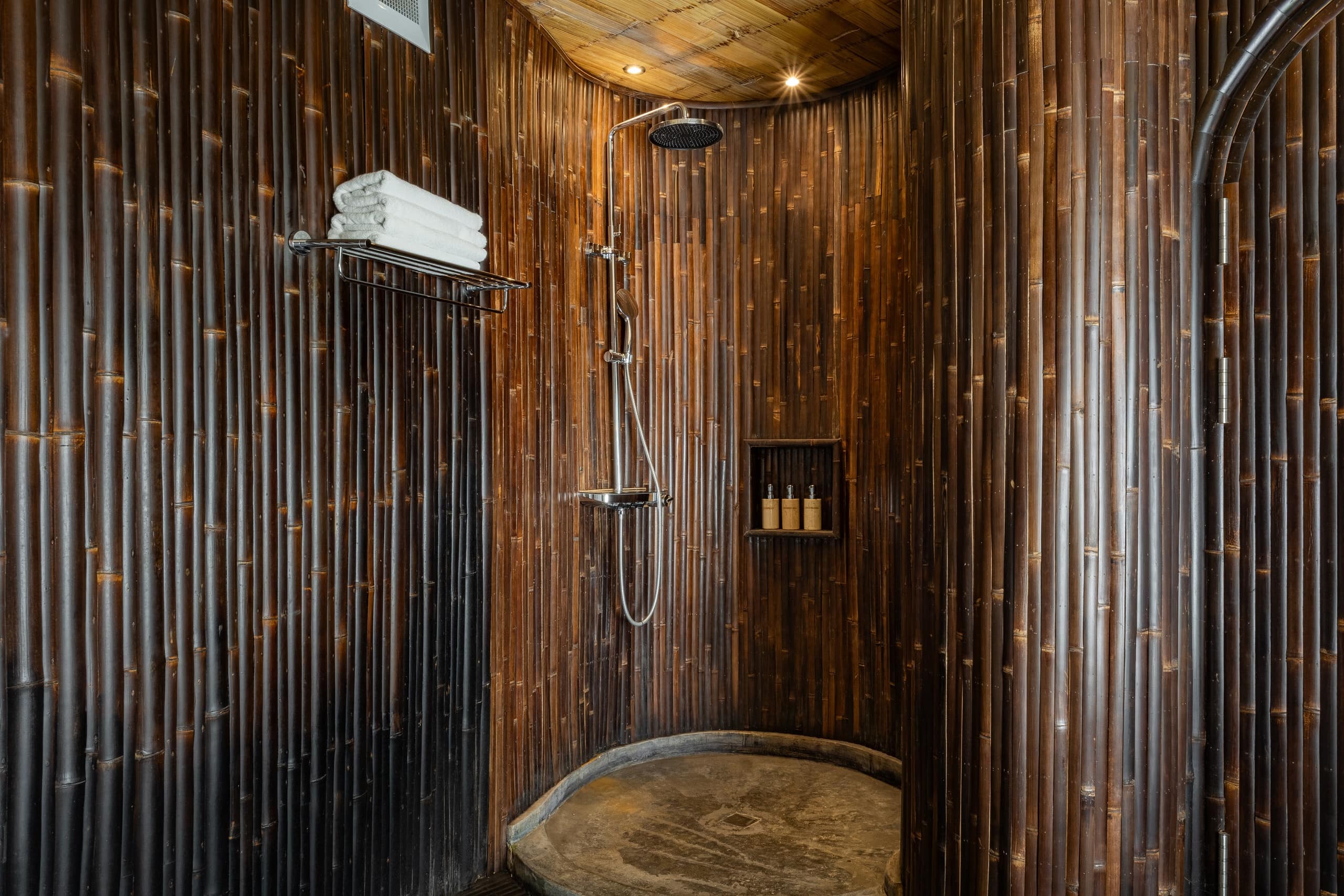 Arch - Bamboo Villa in Eco Six Bali Resort 13