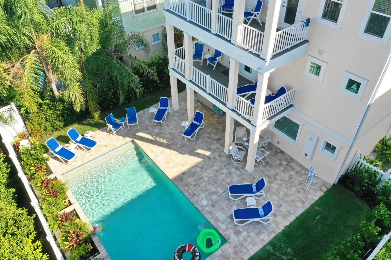 Luxury Ocean View/Beachside, 3-story, Elevator, Heated Pool & Great Rooftop Deck 9