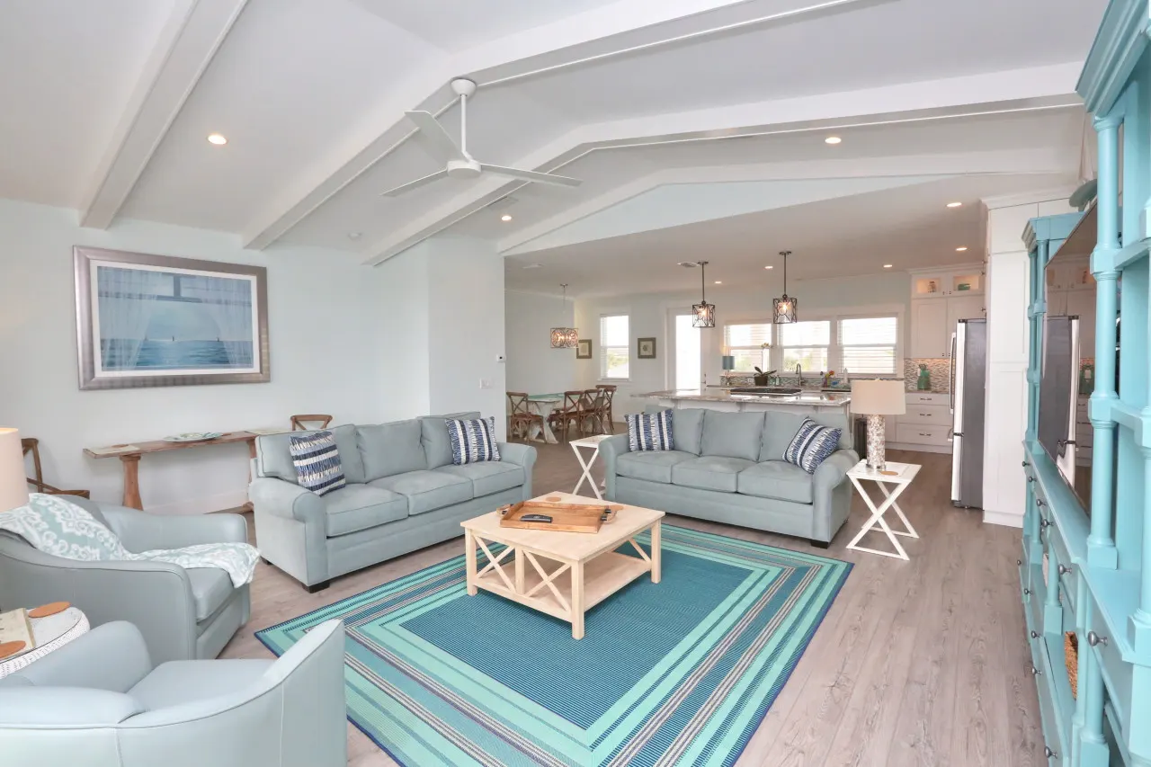 Luxury Ocean View/Beachside, 3-story, Elevator, Heated Pool & Great Rooftop Deck 19