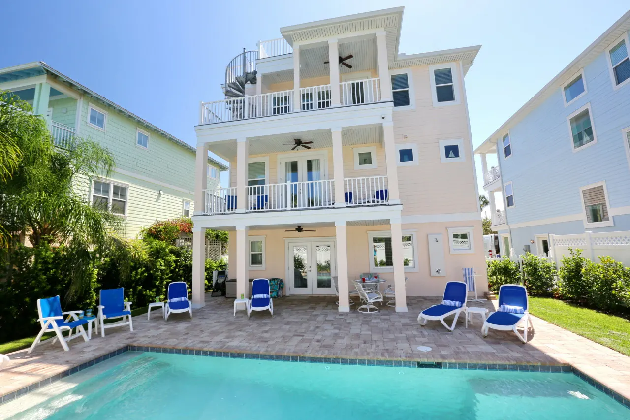 Luxury Ocean View/Beachside, 3-story, Elevator, Heated Pool & Great Rooftop Deck 4