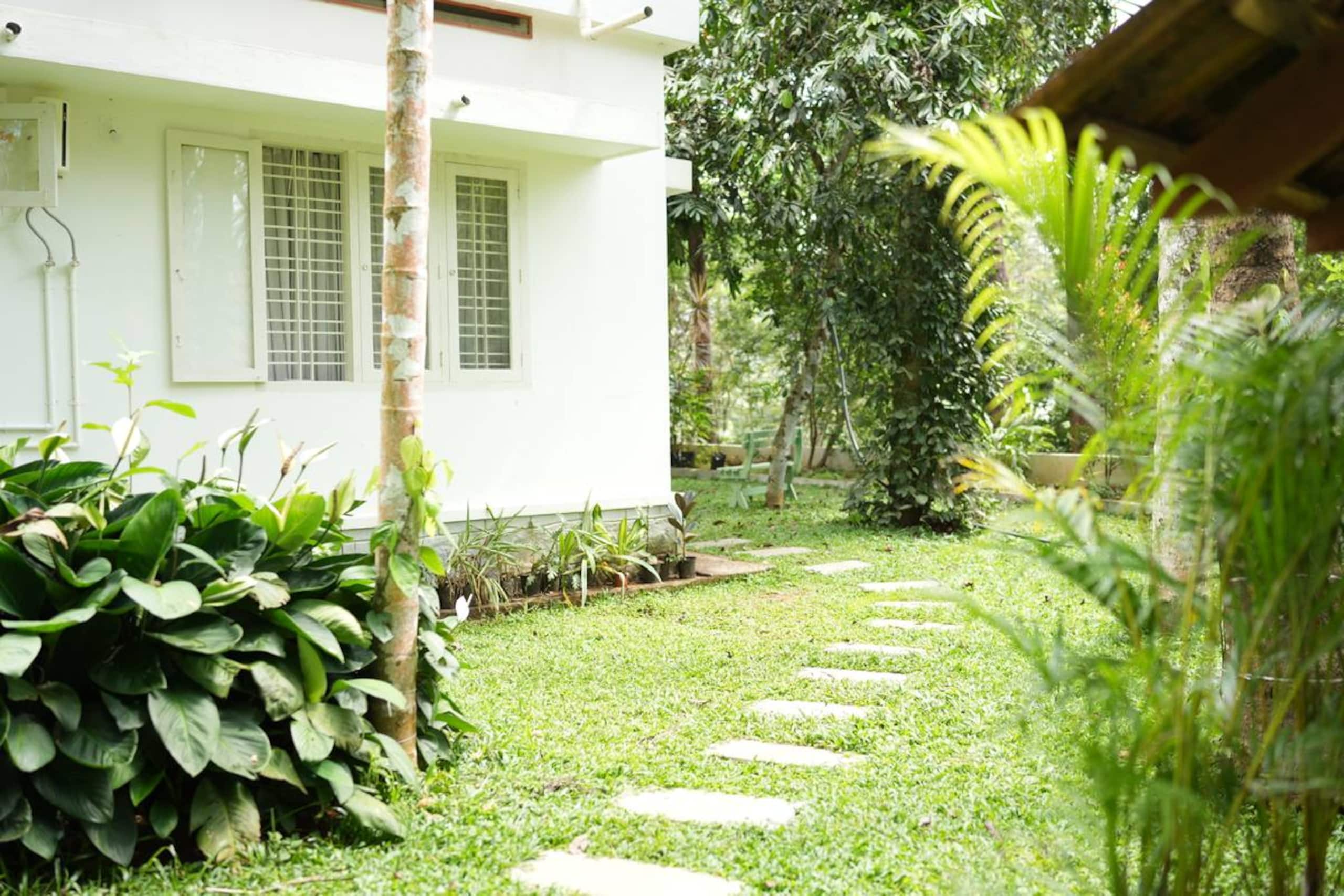 Pool Villa - The Humming Trees 25
