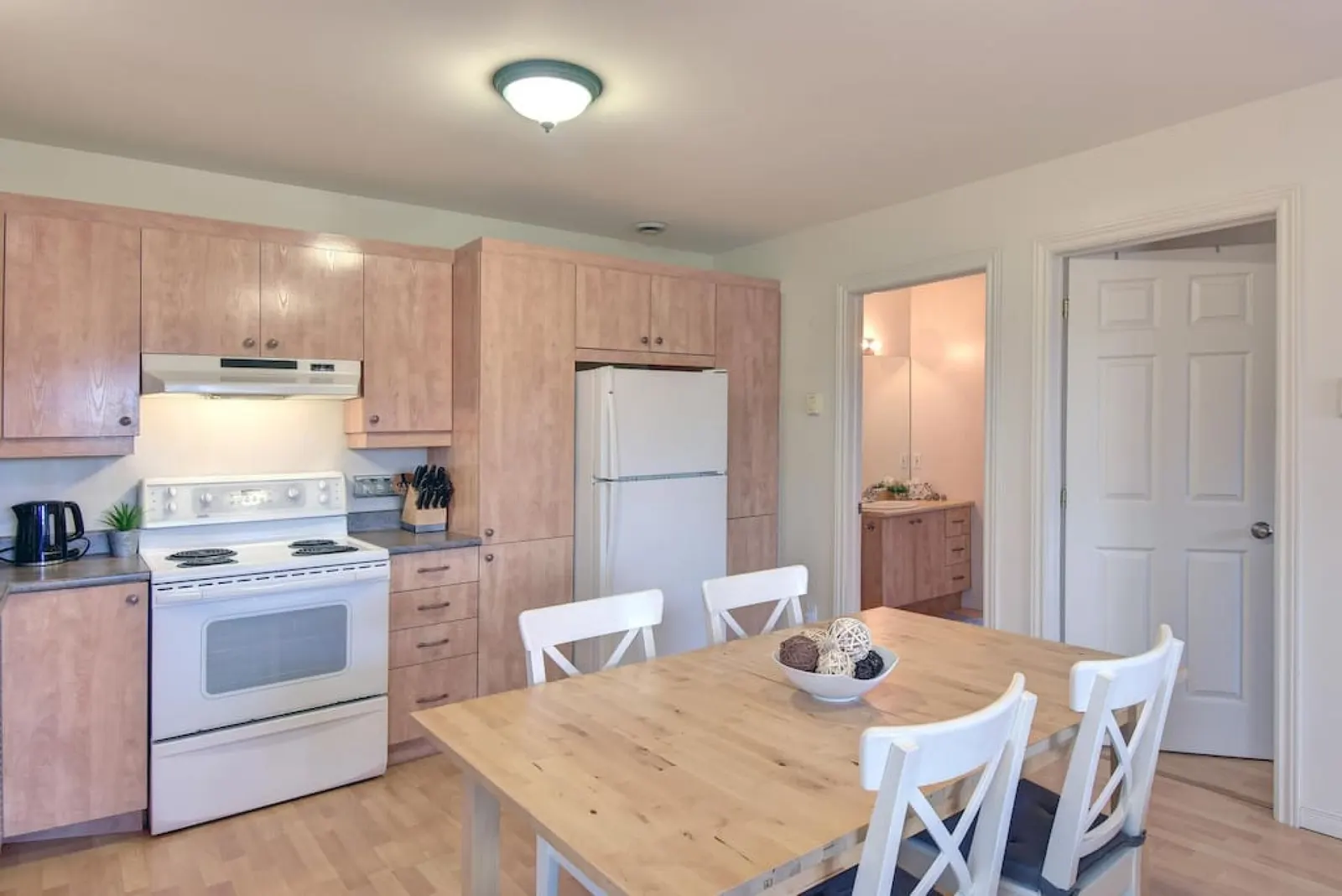 Tranquility Lodge by Instant Suites La Bete Golf 11