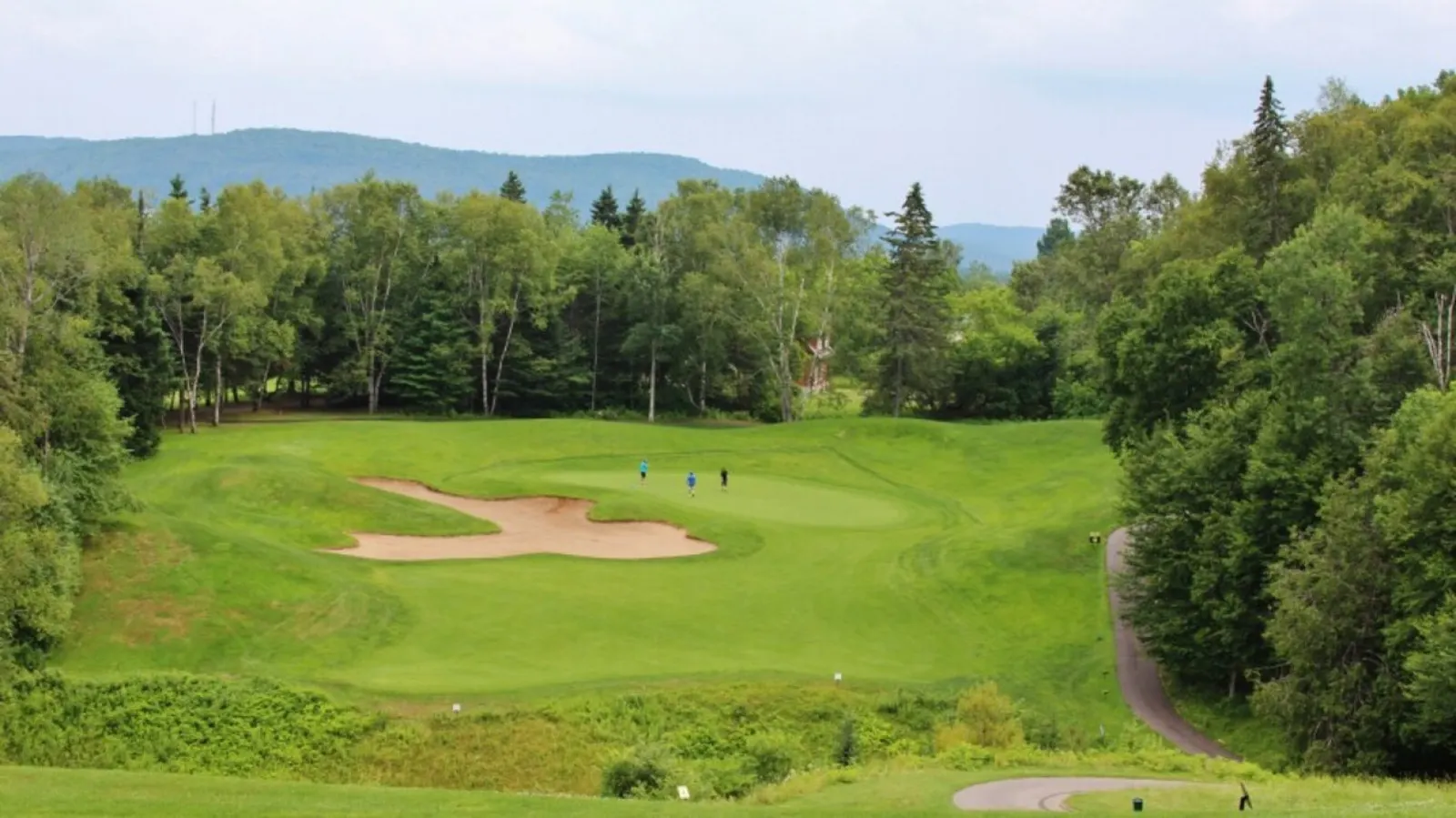 Tranquility Lodge by Instant Suites La Bete Golf 19