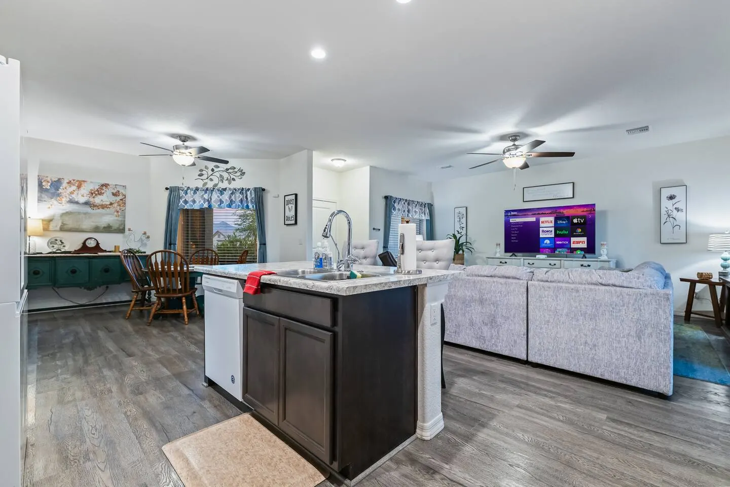 Amazing Sunset Views Pool 3bd BBQ Sleeps 7 13
