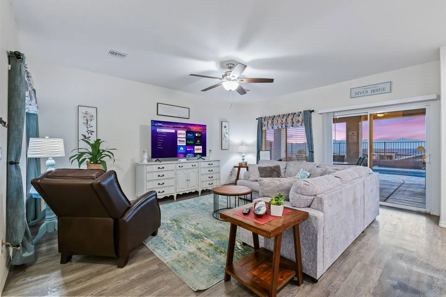 Amazing Sunset Views Pool 3bd BBQ Sleeps 7 4