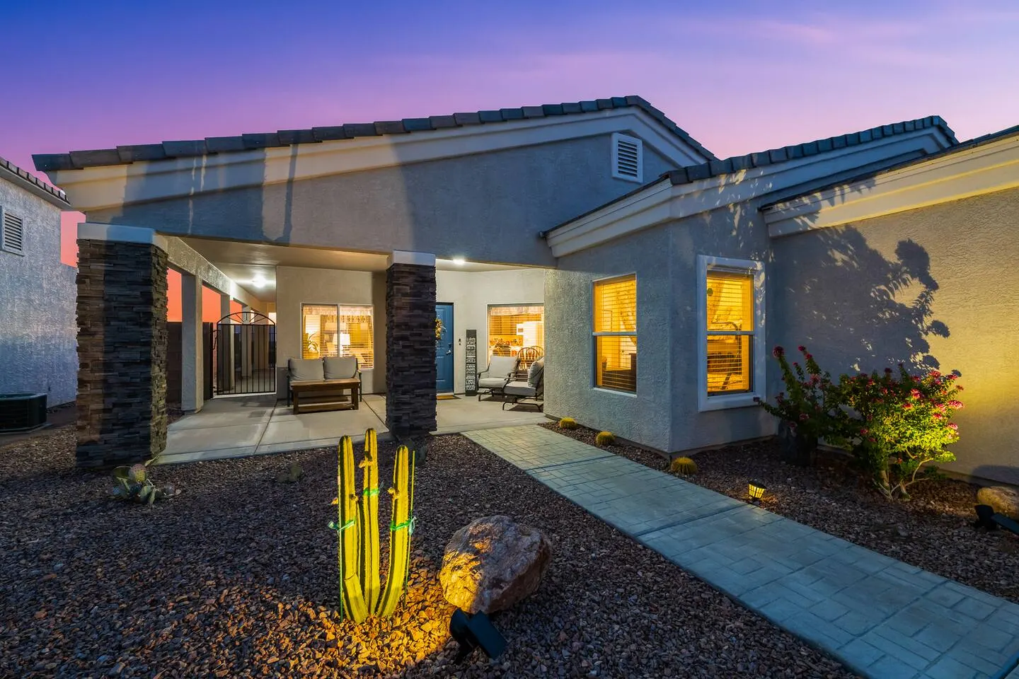 Amazing Sunset Views Pool 3bd BBQ Sleeps 7 8