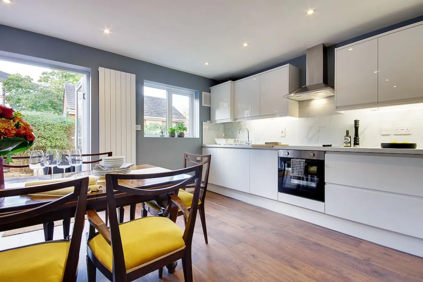 14 Oxford Mews - Stunning House Sleeps 10 8