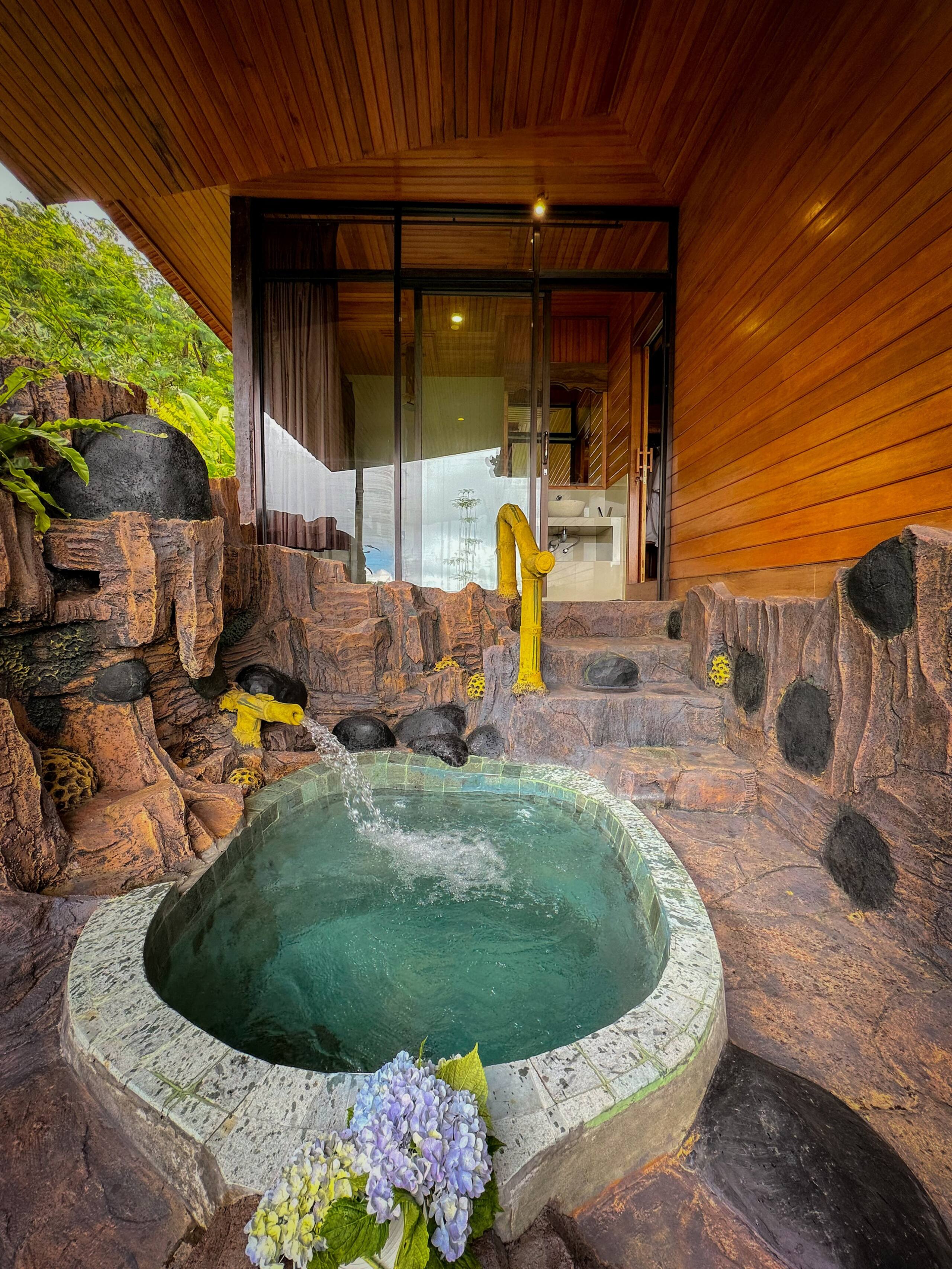 Romantic 1BR Jacuzzi Villa in Munduk Highlands 6