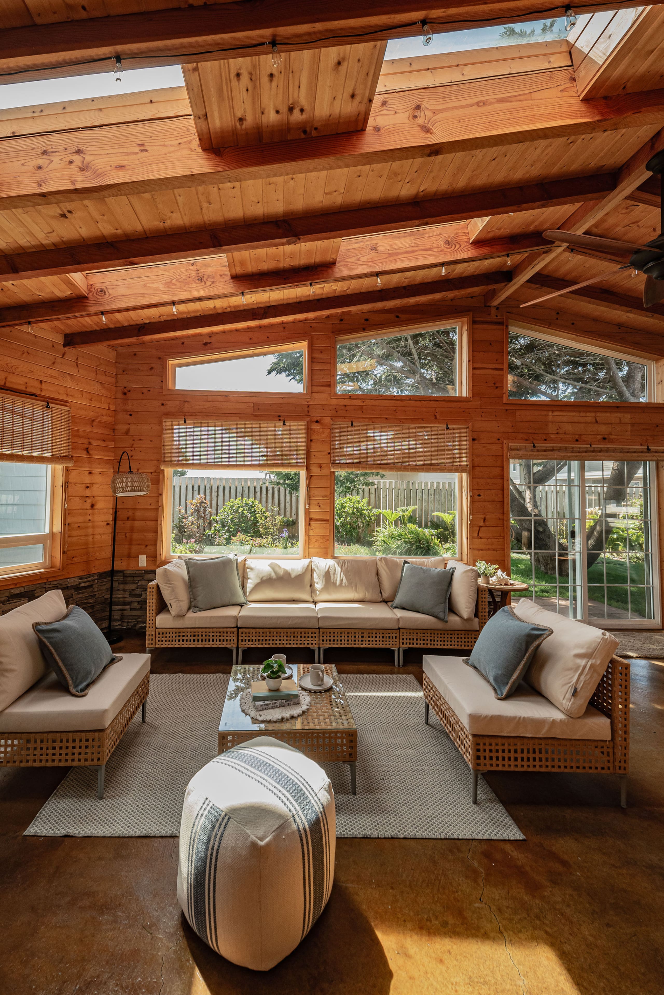 Coastal Haven: Oceanview and Hot Tub 7