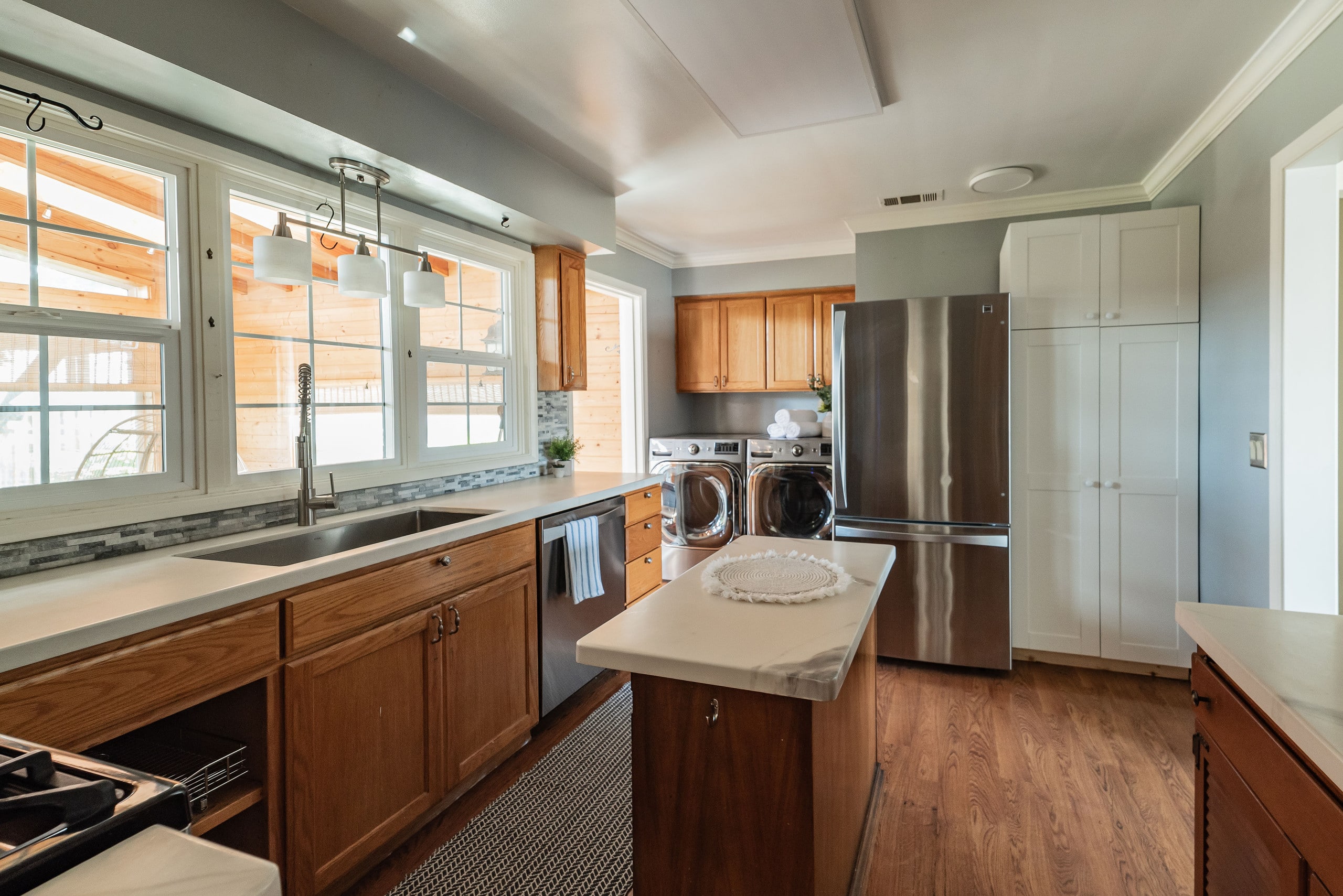 Coastal Haven: Oceanview and Hot Tub 16