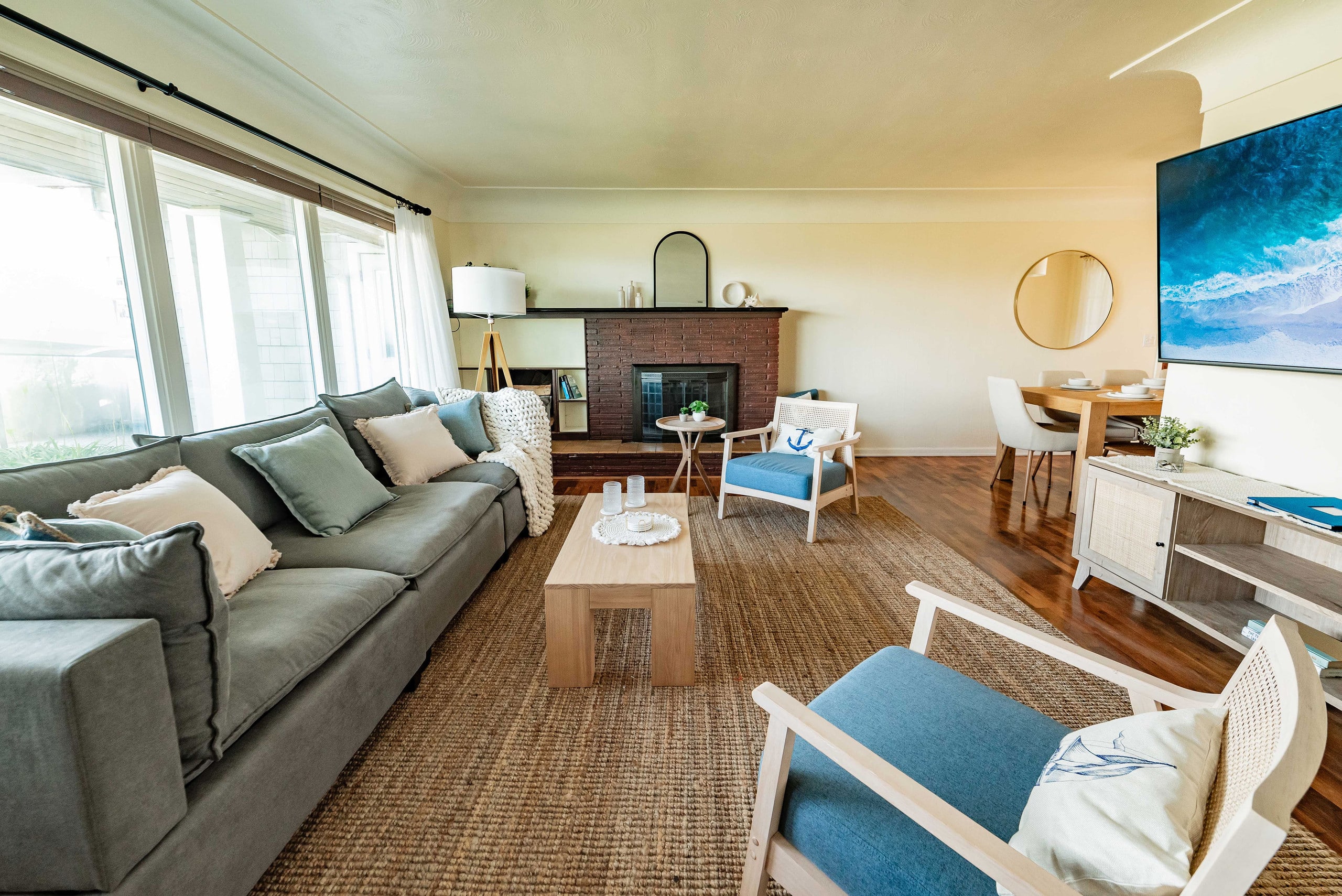 Coastal Haven: Oceanview and Hot Tub 8