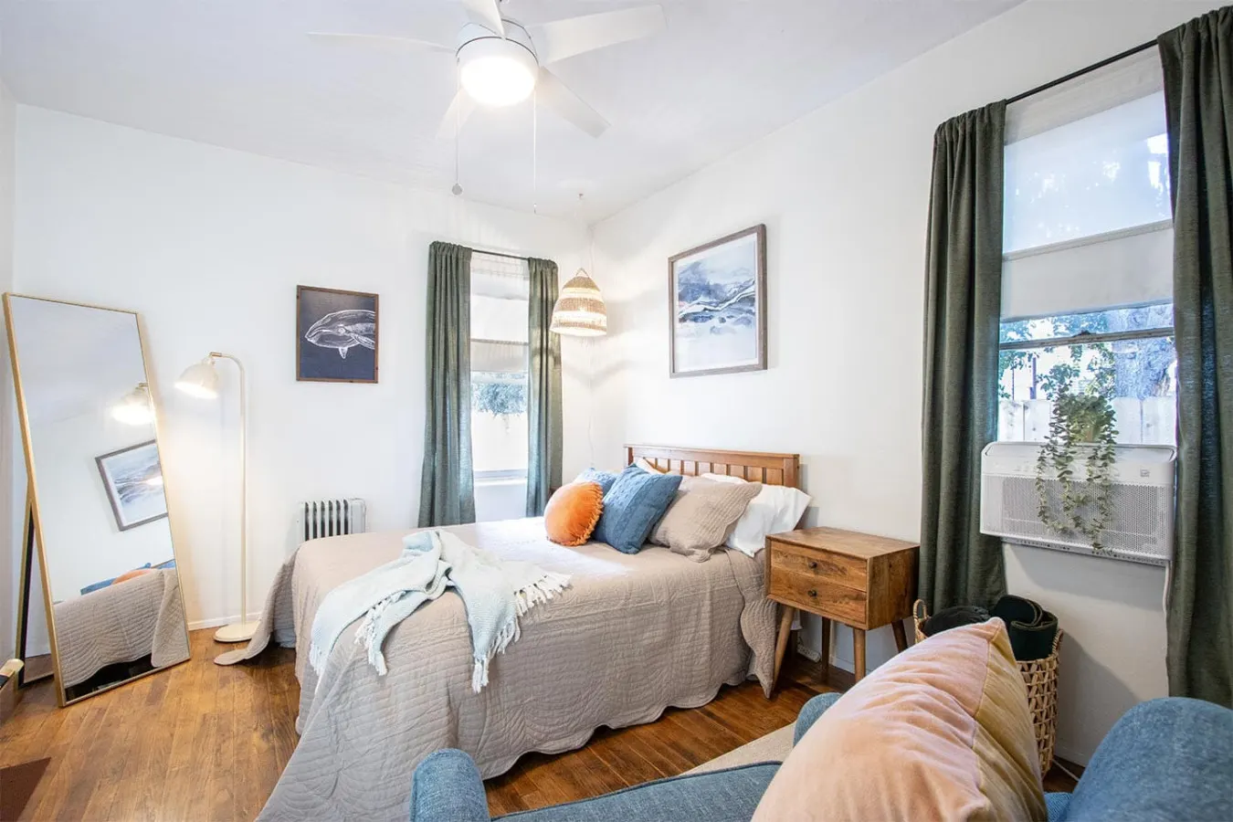 Quaint Guesthouse Downtown Long Beach