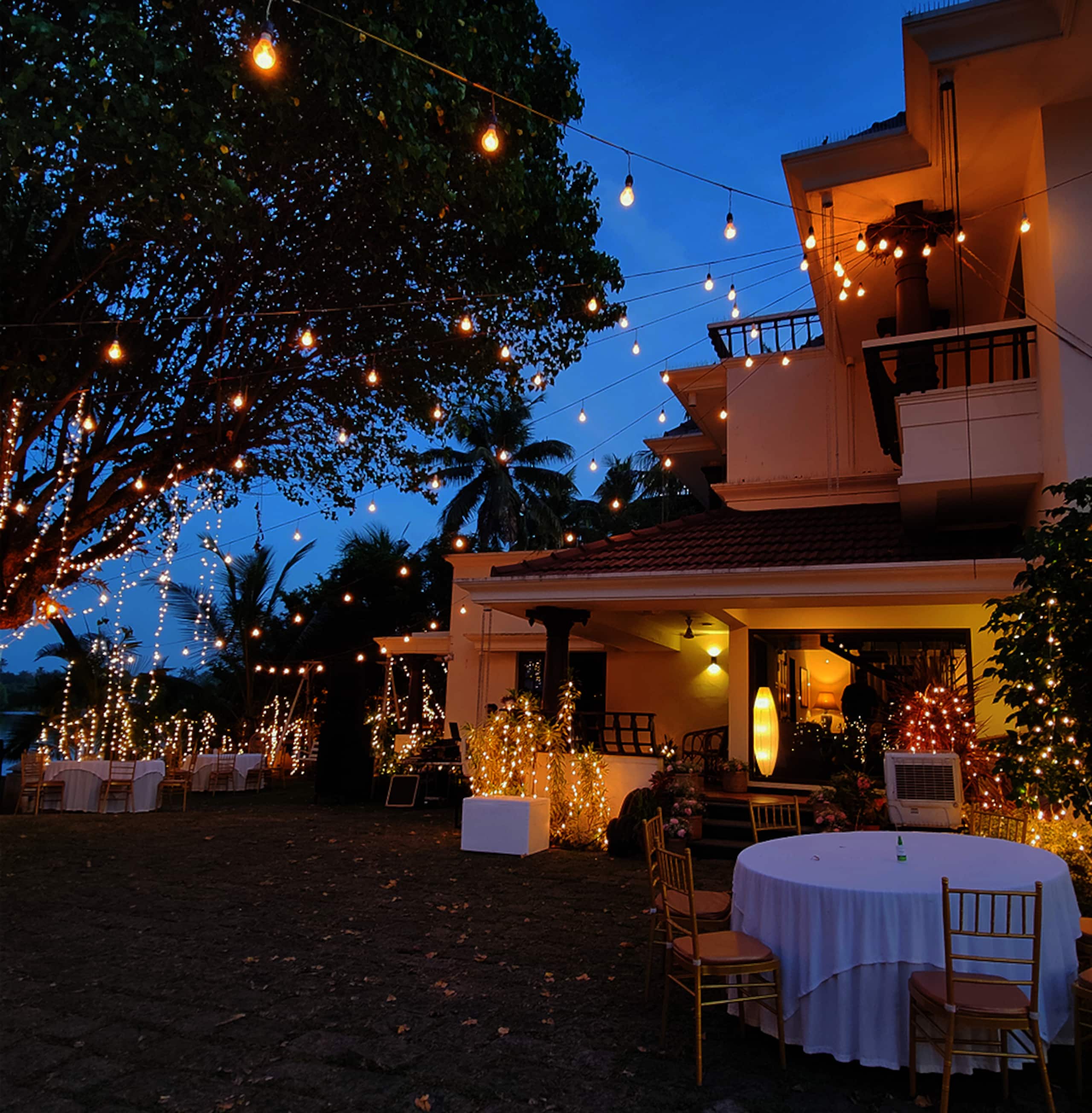 The Ambassador's Residence:Lakeside Villa in Kochi 7