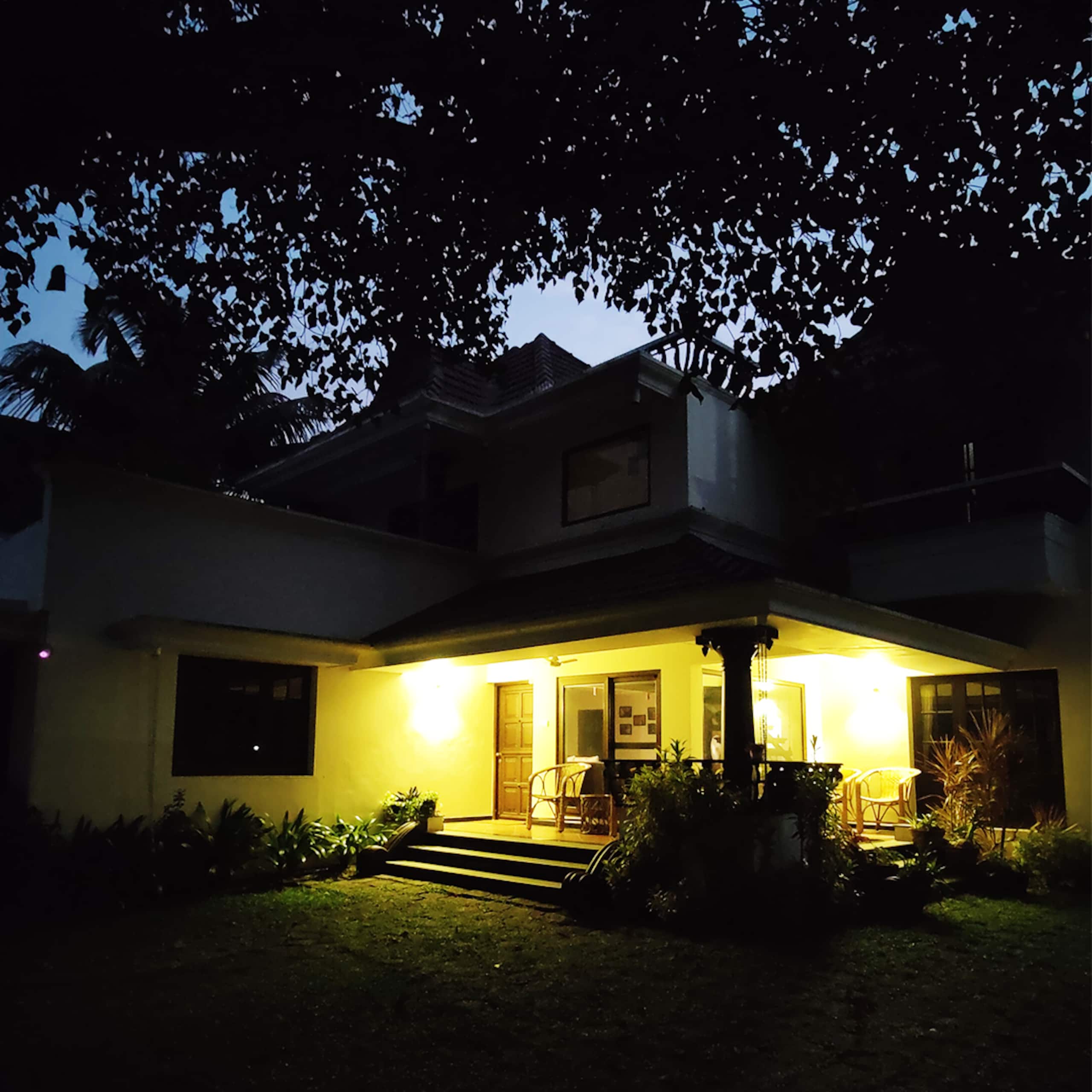 The Ambassador's Residence:Lakeside Villa in Kochi 21