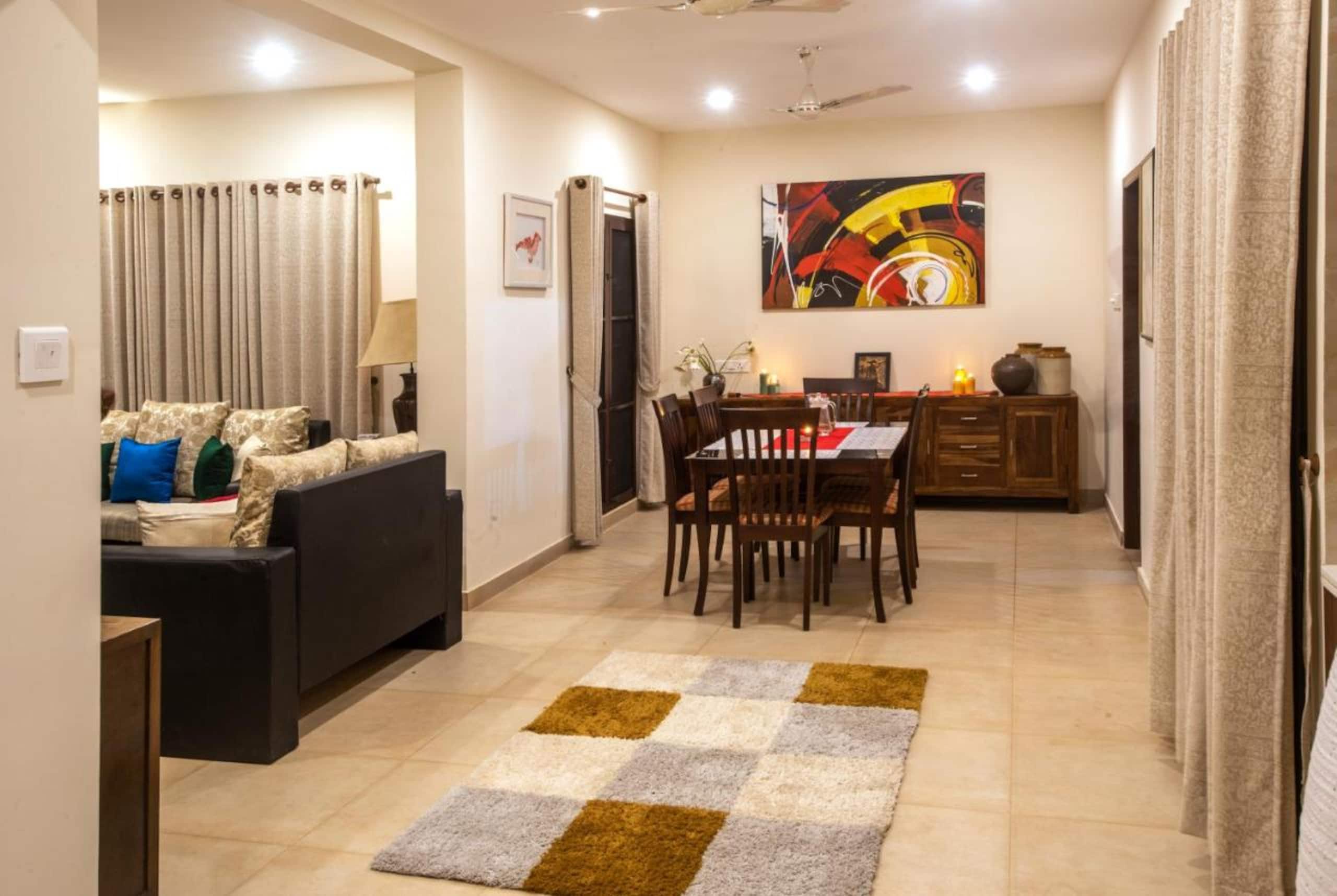 The Ambassador's Residence:Lakeside Villa in Kochi 5